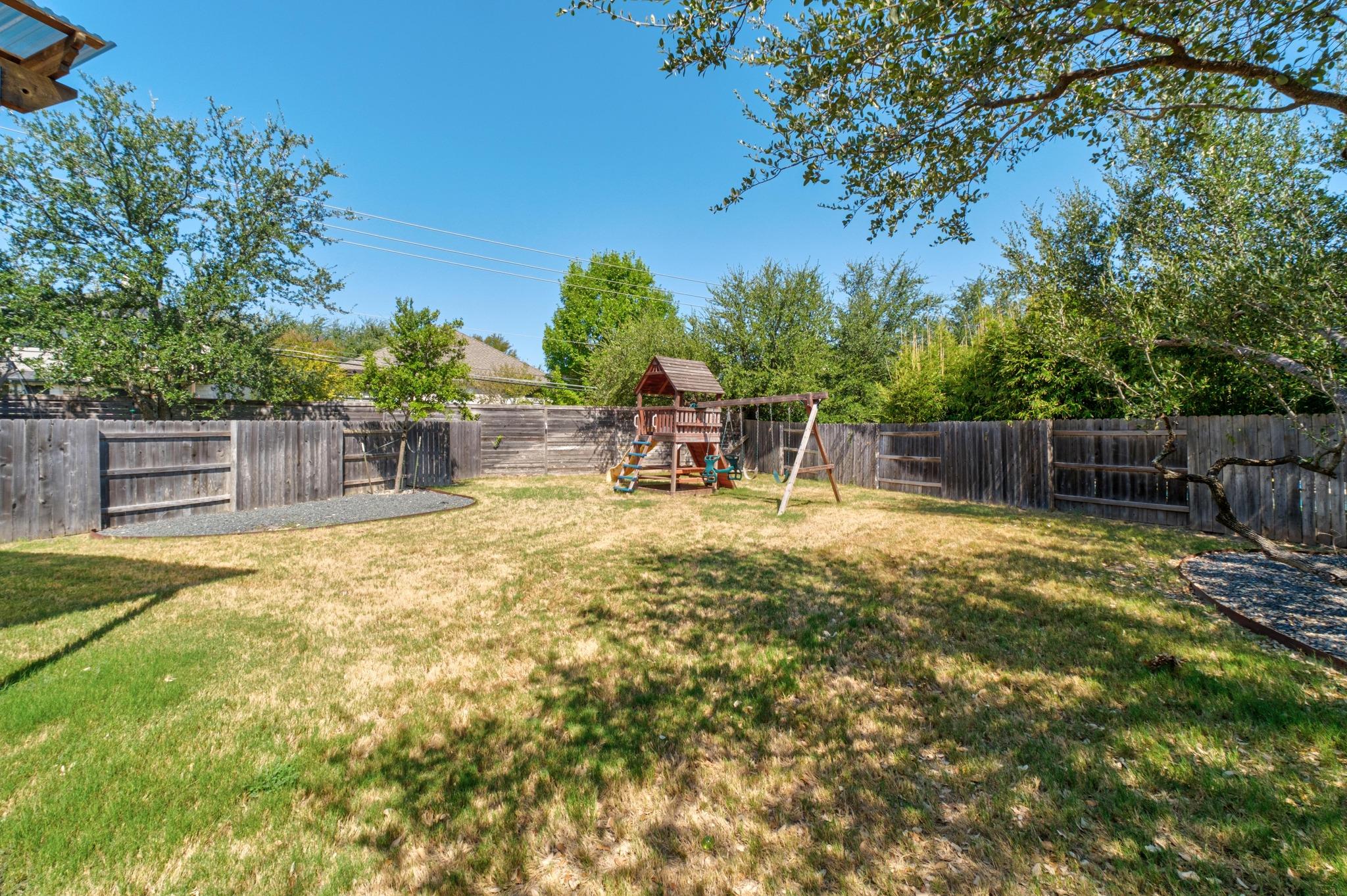11619 Lake Stone Dr Property Photo 30