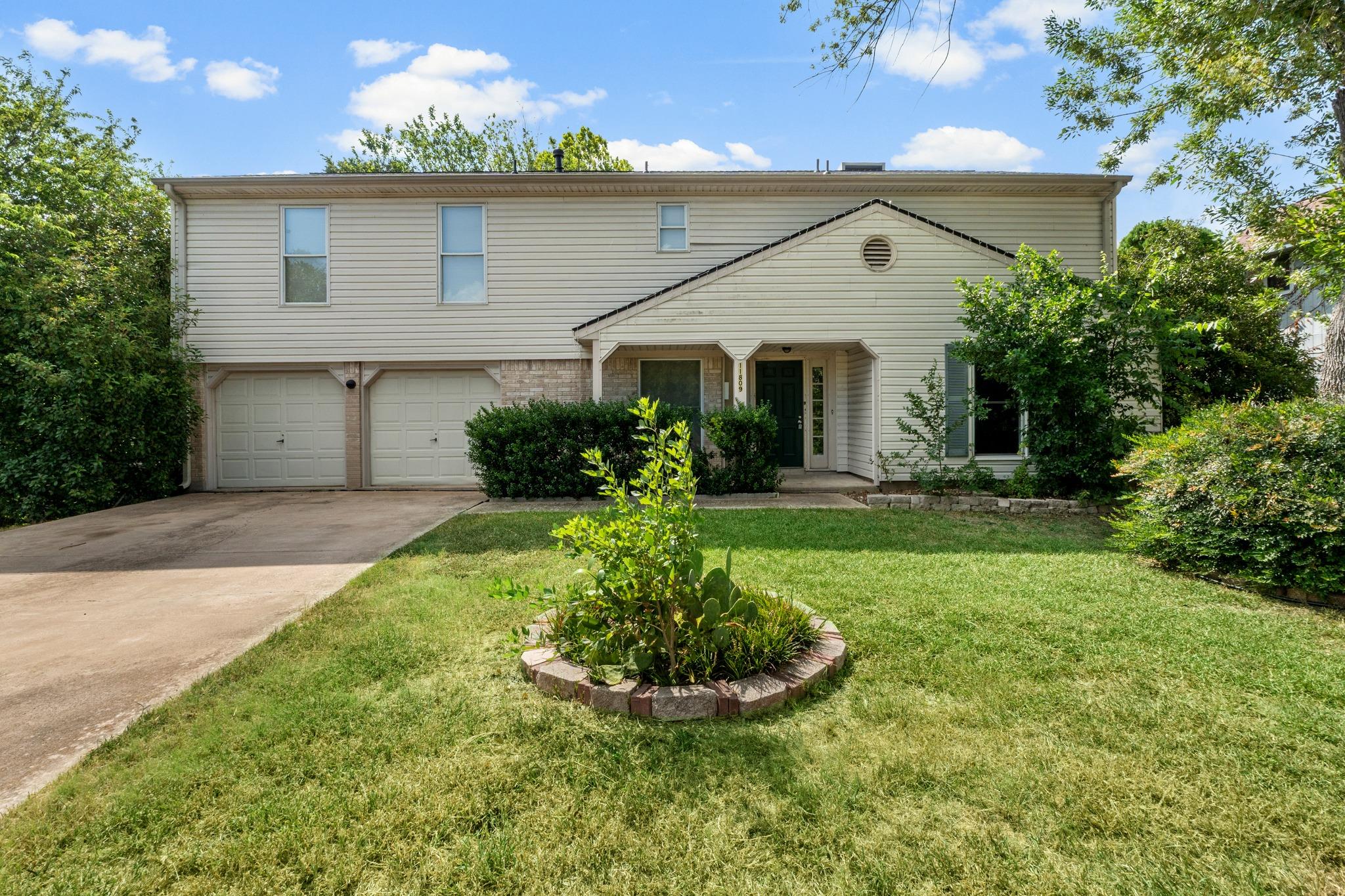 11809 Eubank Dr Property Photo 1