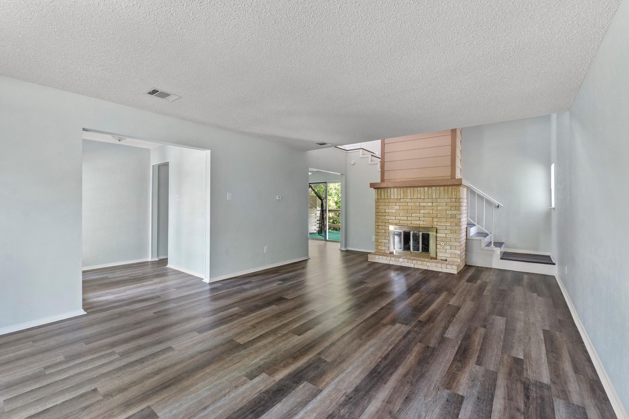 11809 Eubank Dr Property Photo 4
