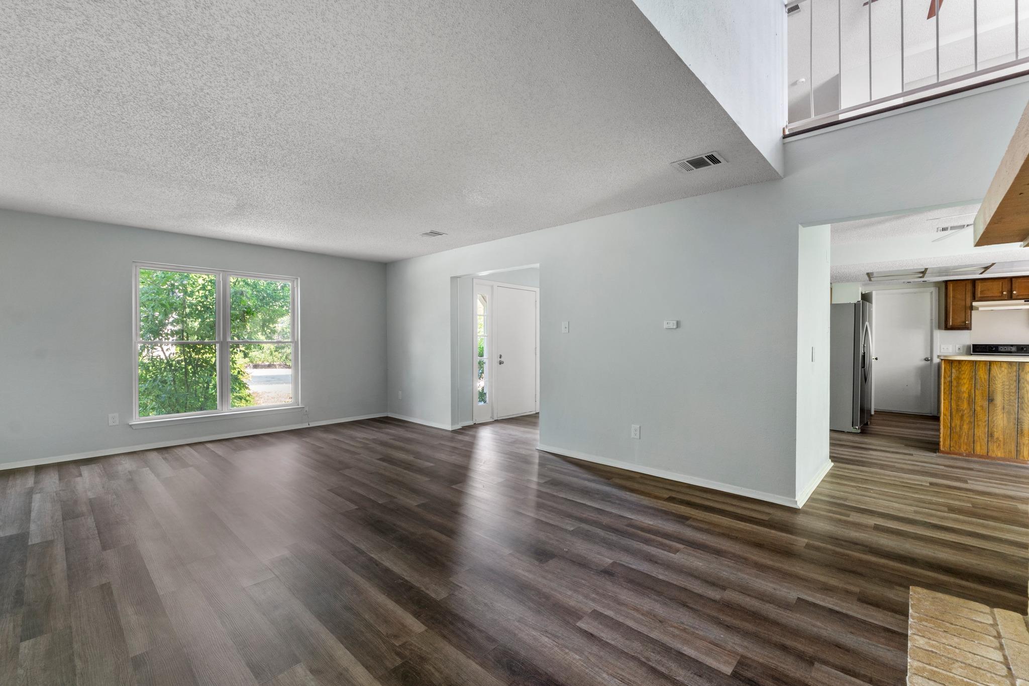 11809 Eubank Dr Property Photo 5