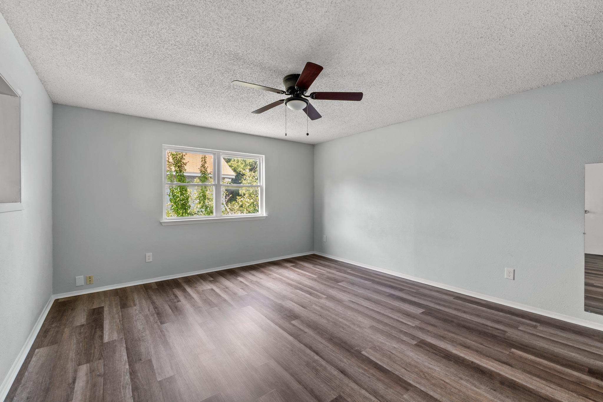 11809 Eubank Dr Property Photo 16