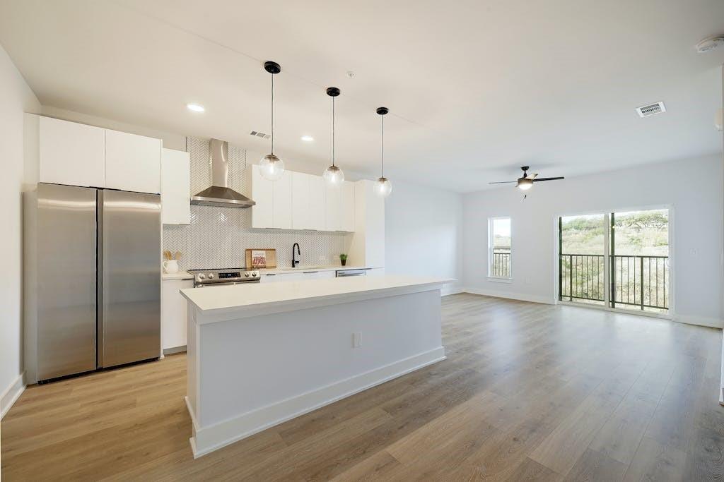 2500 Longview St 304 Property Photo