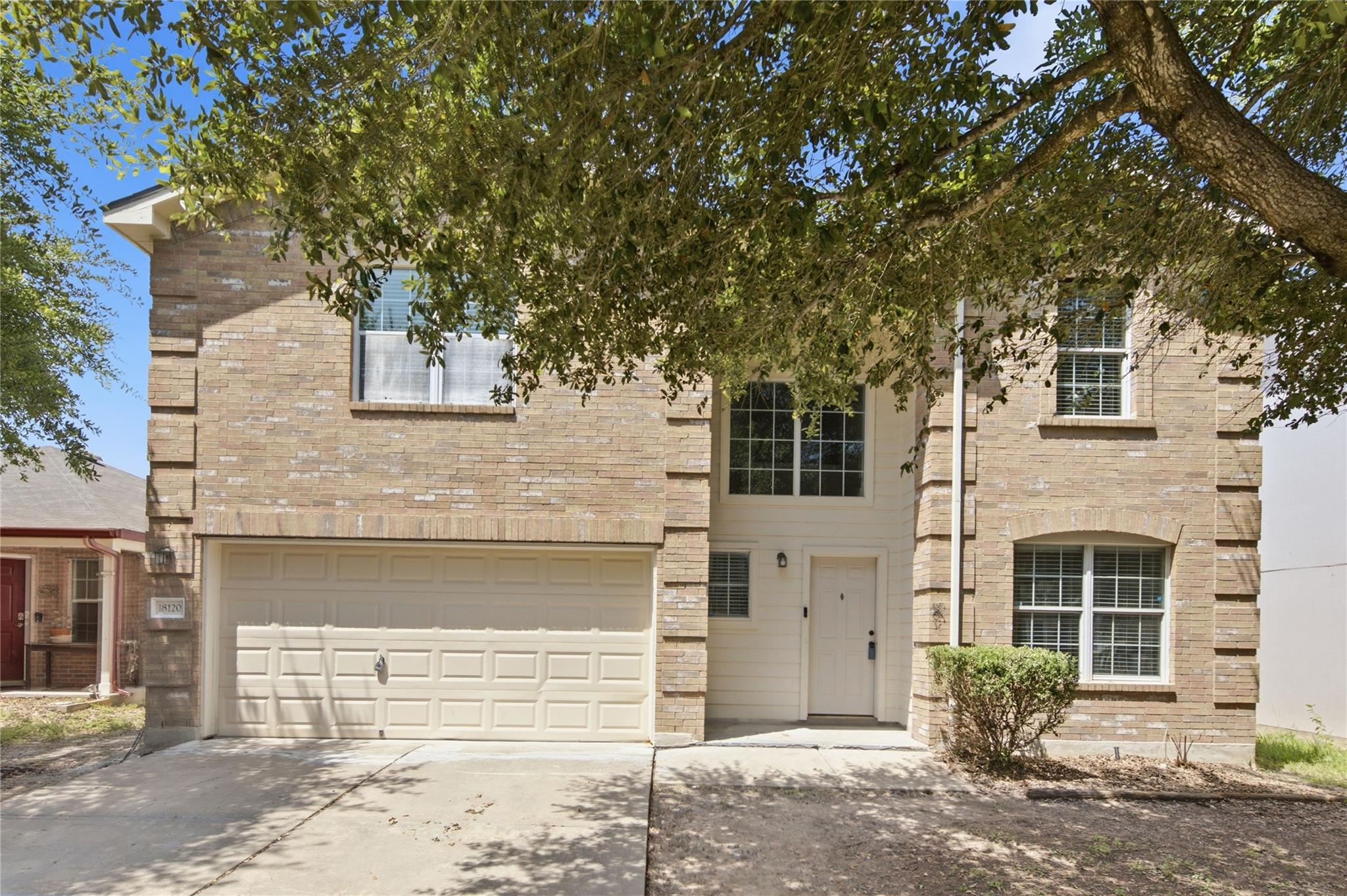 18120 Topsail St Property Photo 1