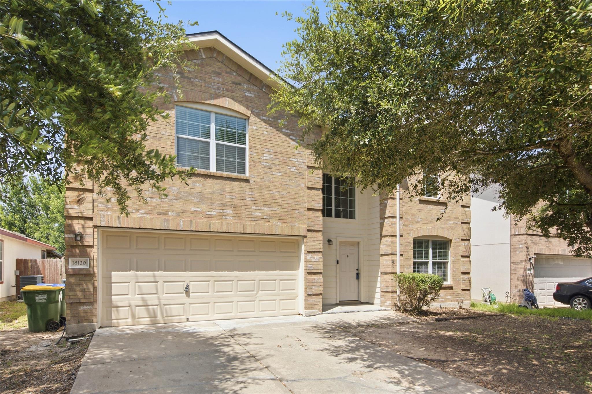 18120 Topsail St Property Photo 3