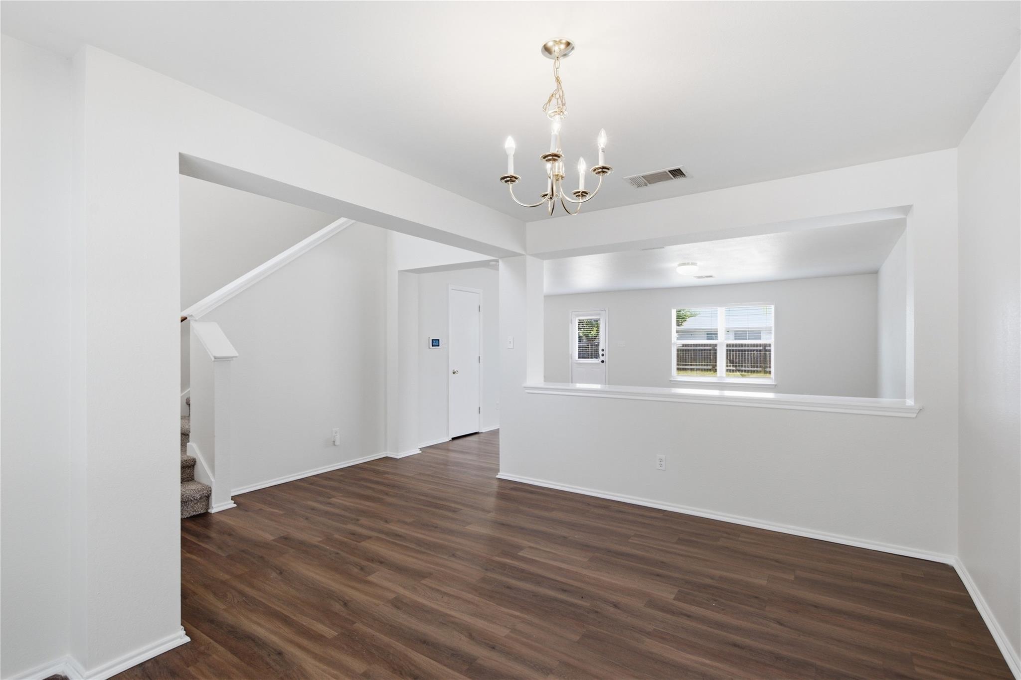 18120 Topsail St Property Photo 6