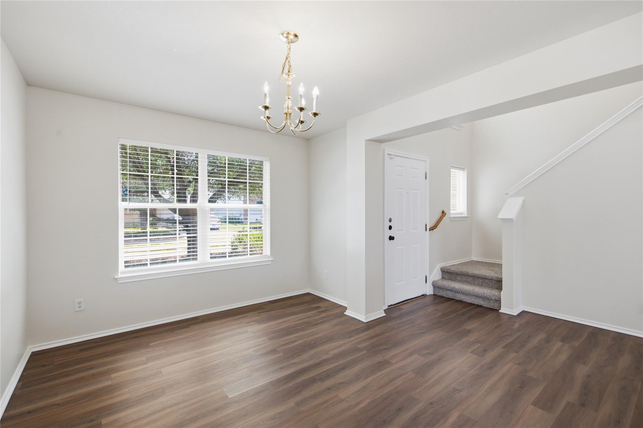 18120 Topsail St Property Photo 7