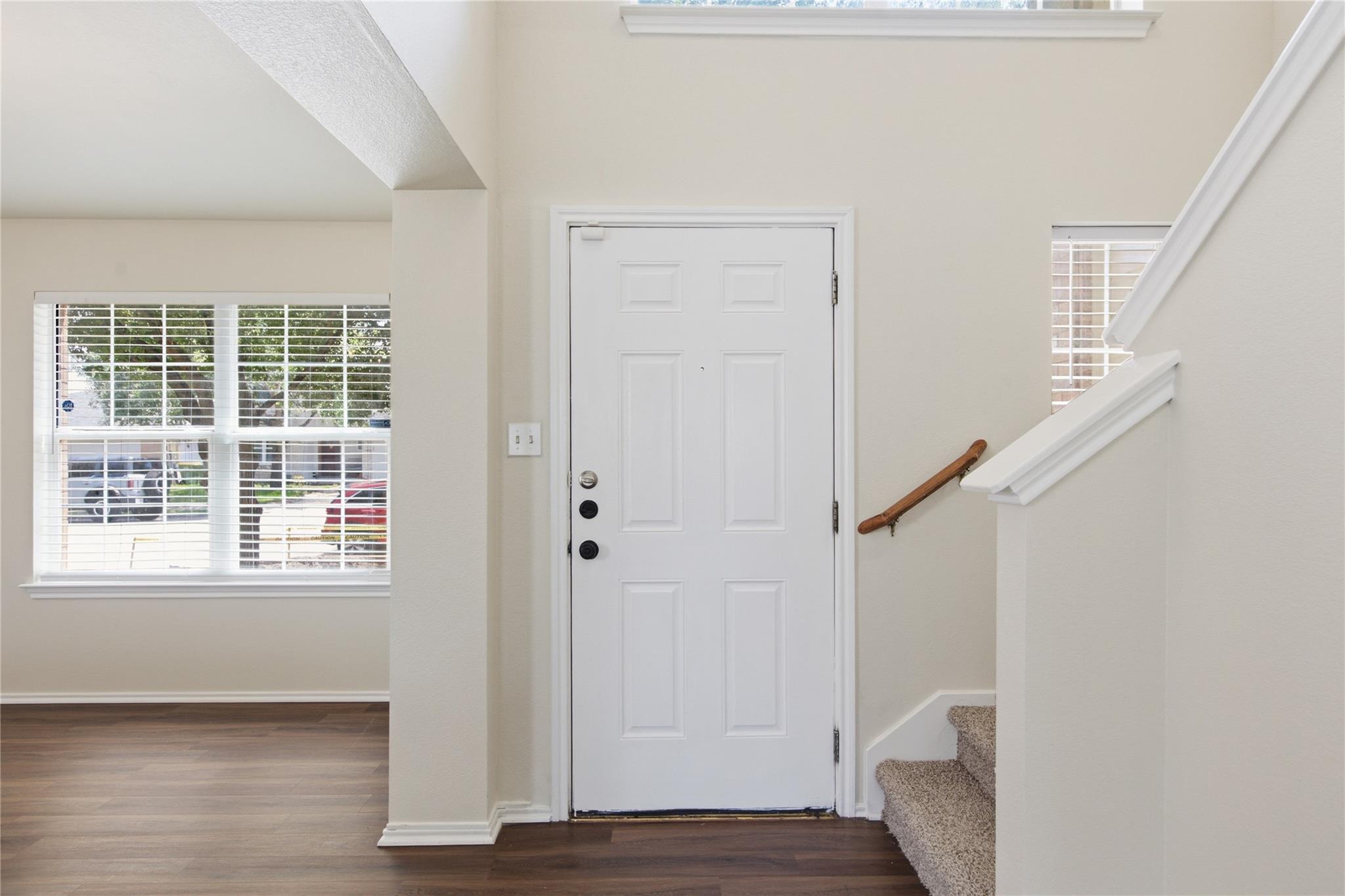 18120 Topsail St Property Photo 8