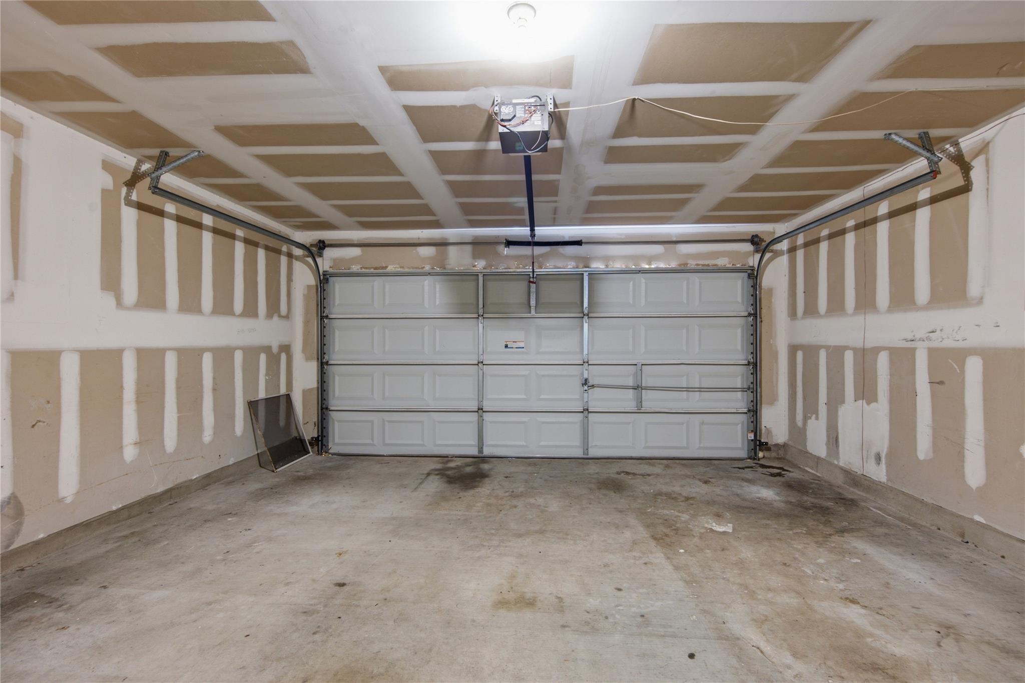 18120 Topsail St Property Photo 18