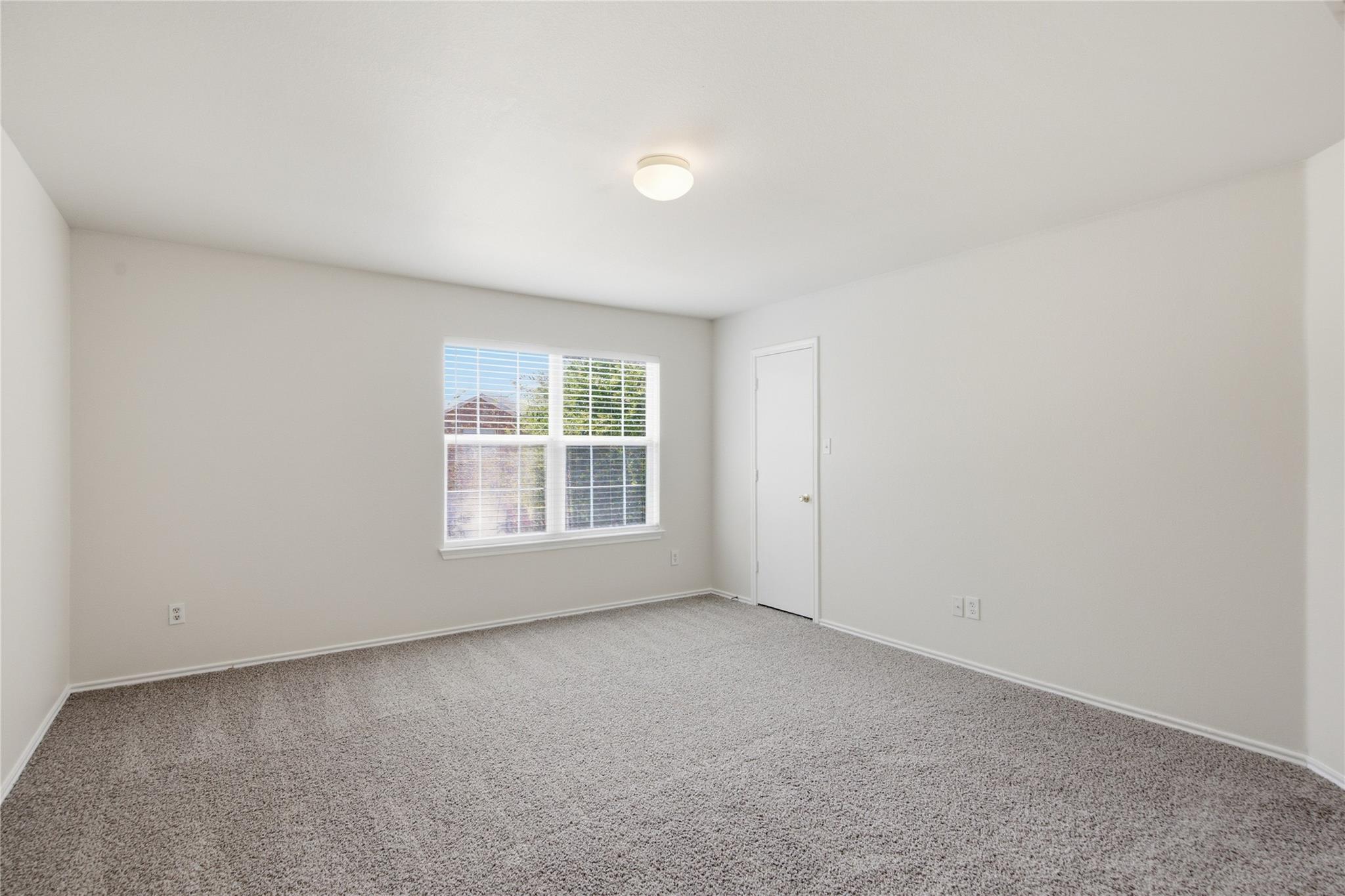 18120 Topsail St Property Photo 20