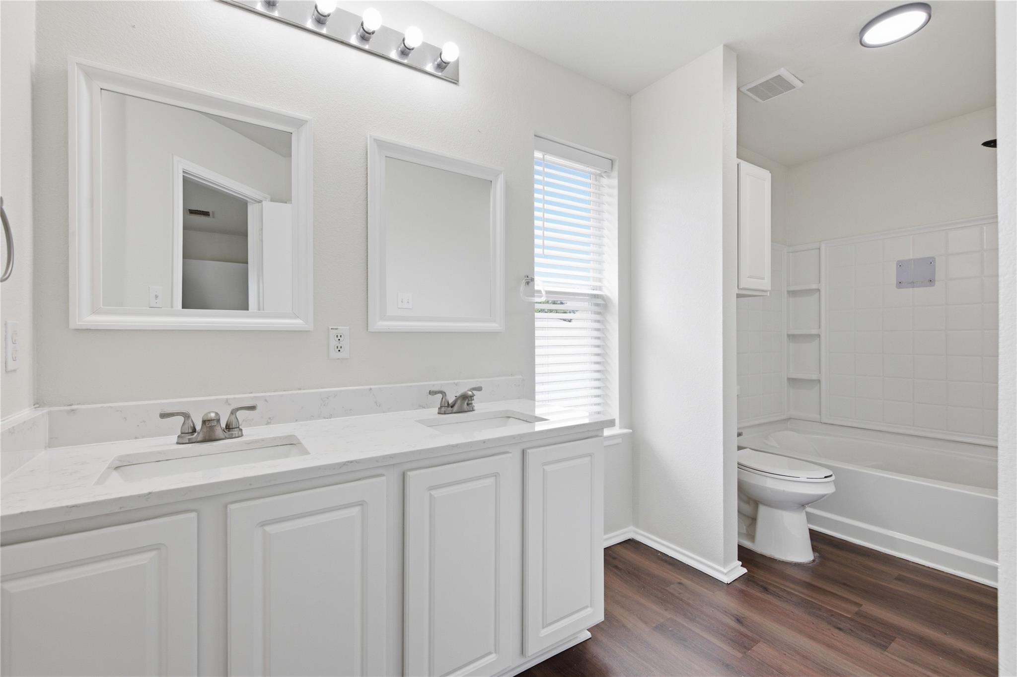 18120 Topsail St Property Photo 24