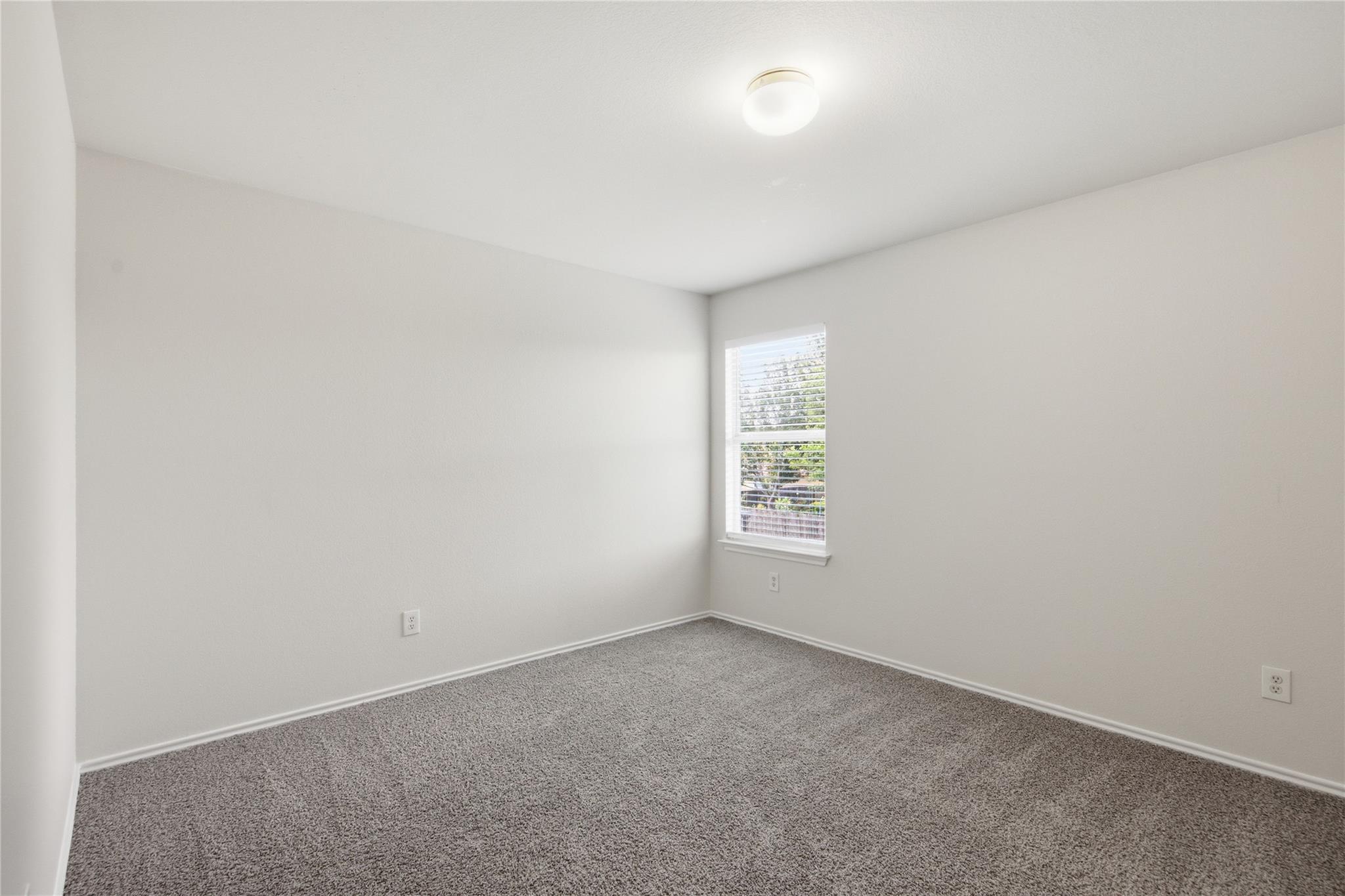 18120 Topsail St Property Photo 27