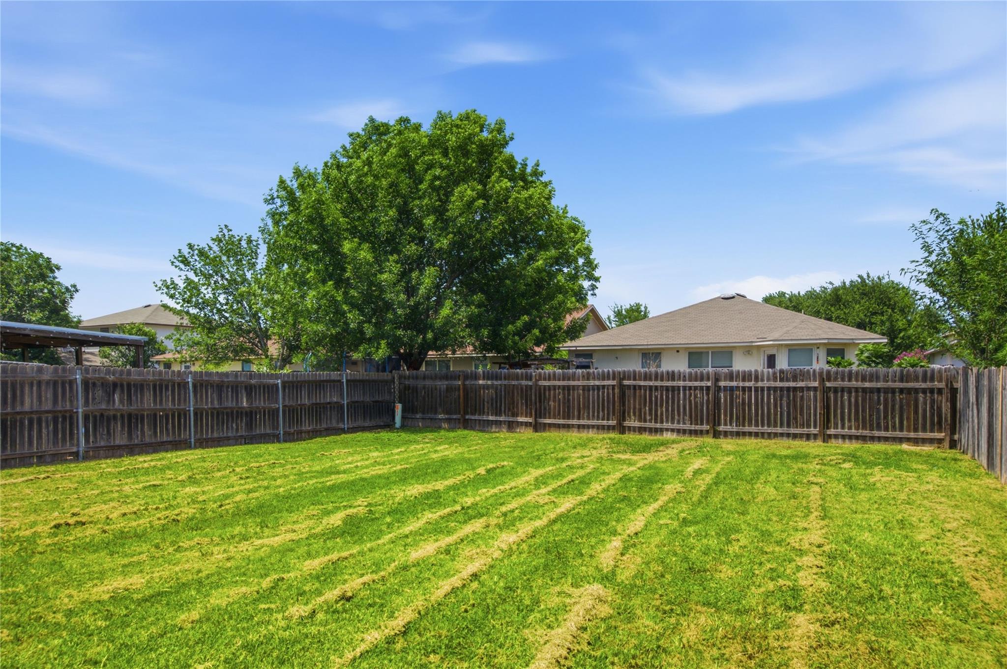 18120 Topsail St Property Photo 33