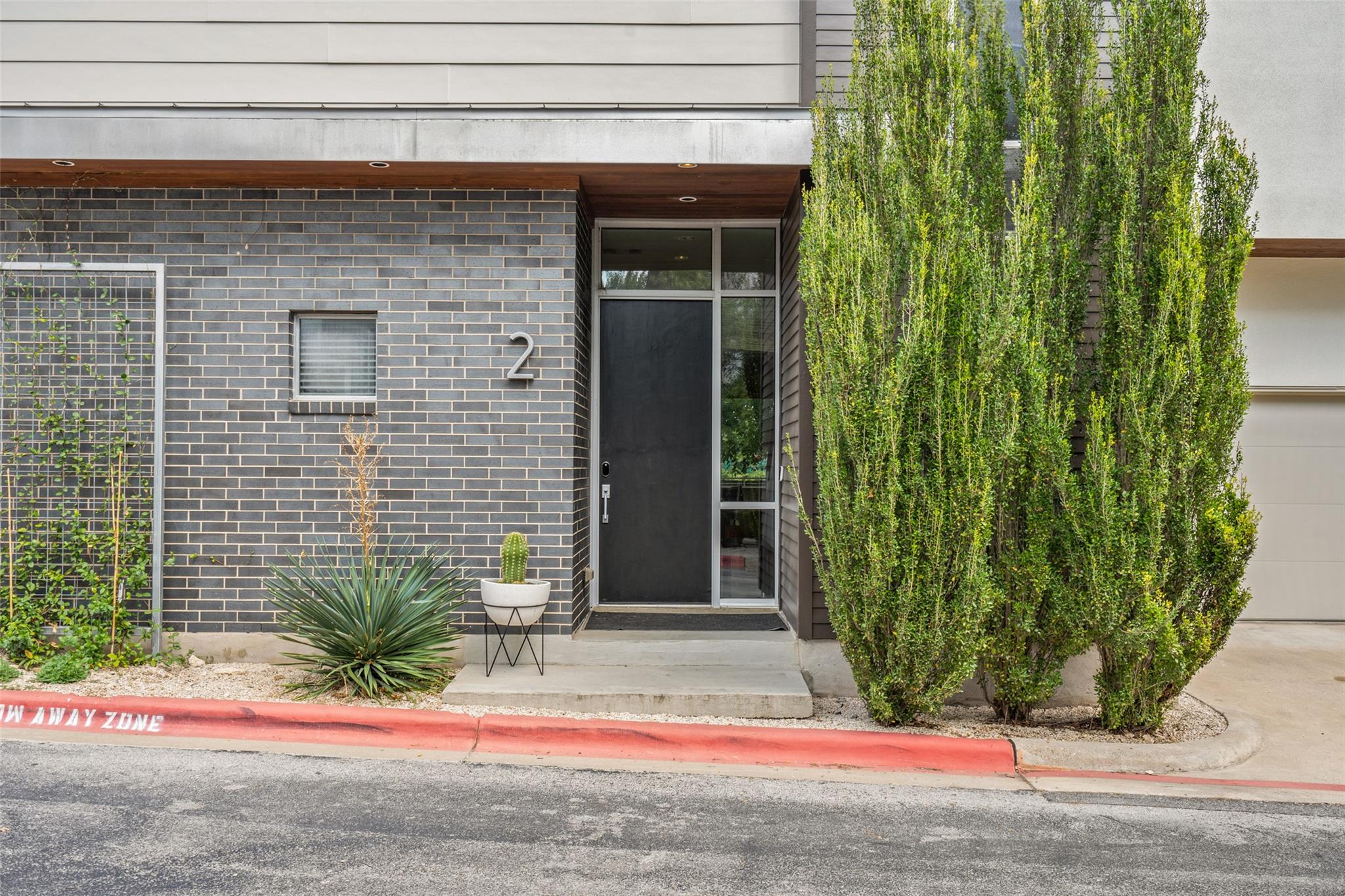 2105 Goodrich Ave #2 Property Photo 12