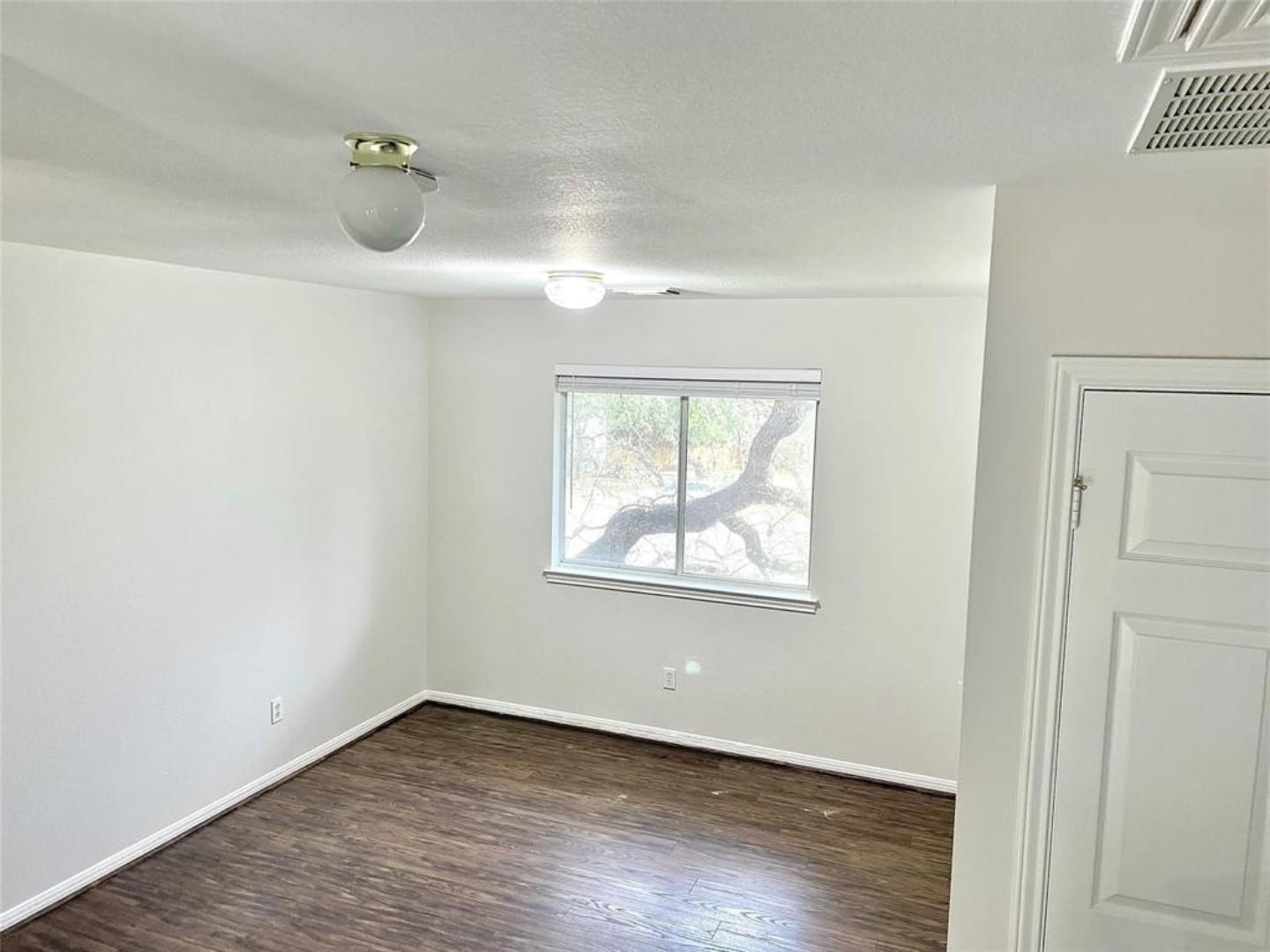 6400 La Carman Ln Property Photo 17