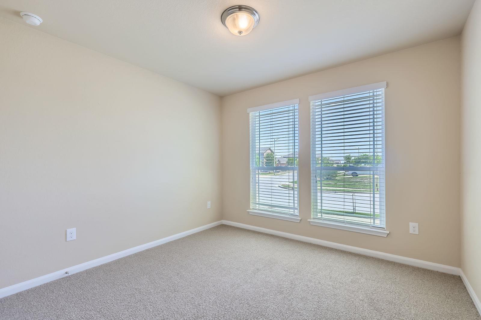 2108 Langdale Ln Property Photo 8