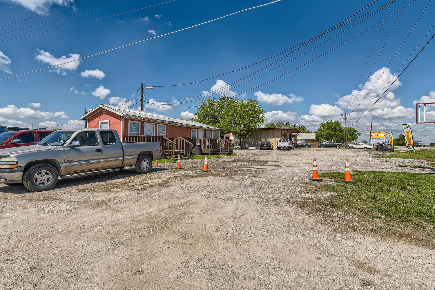 10209 Fm 812 None Property Photo 10