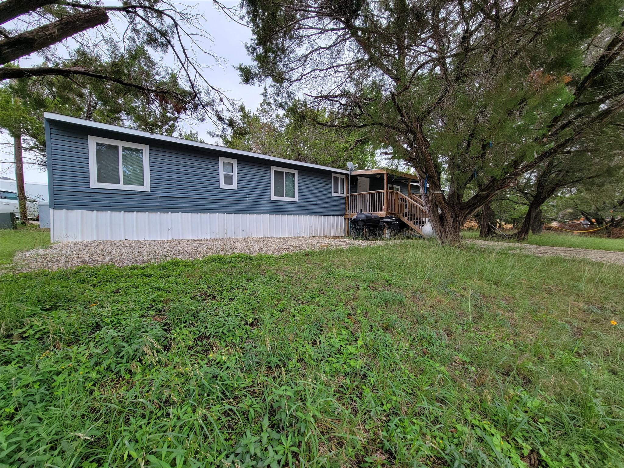 21401 Coyote Trl Property Photo 1