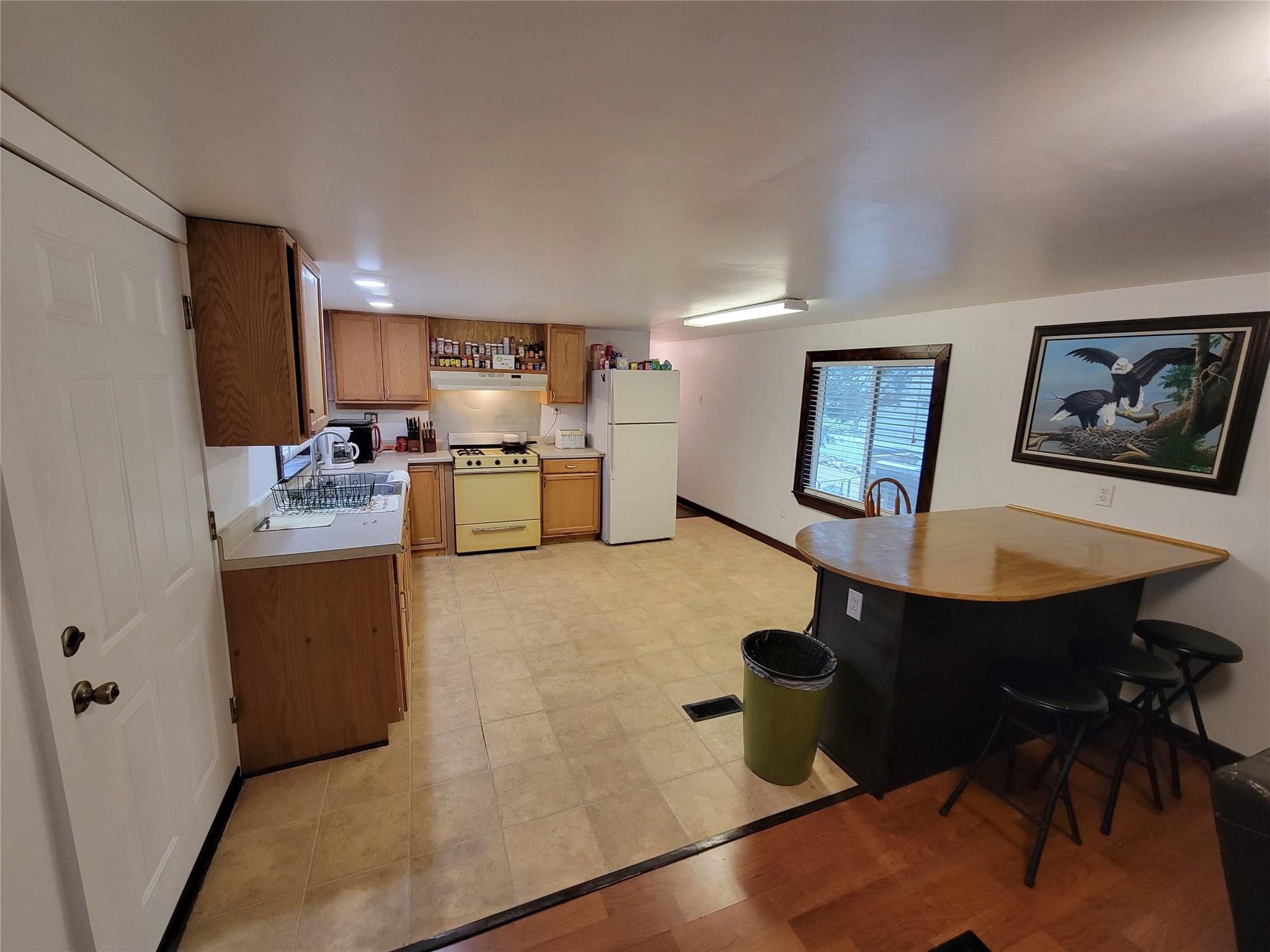 21401 Coyote Trl Property Photo 3