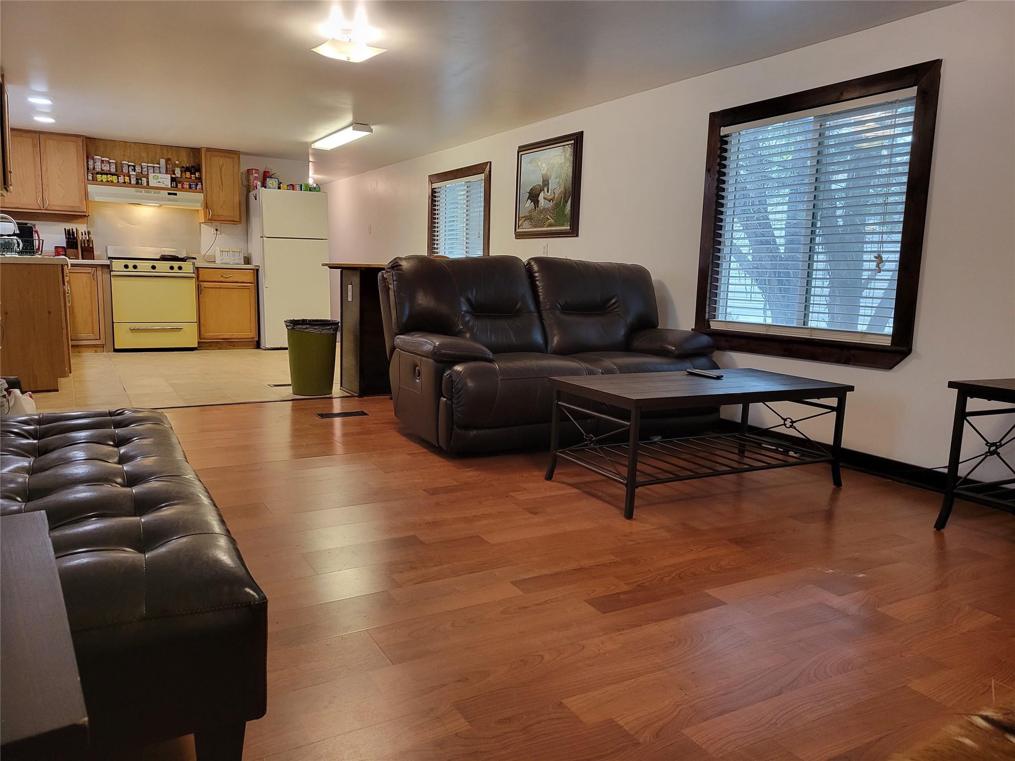 21401 Coyote Trl Property Photo 8