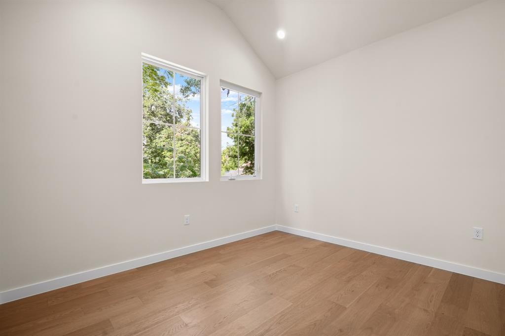 3103 Garwood St #2 Property Photo 17
