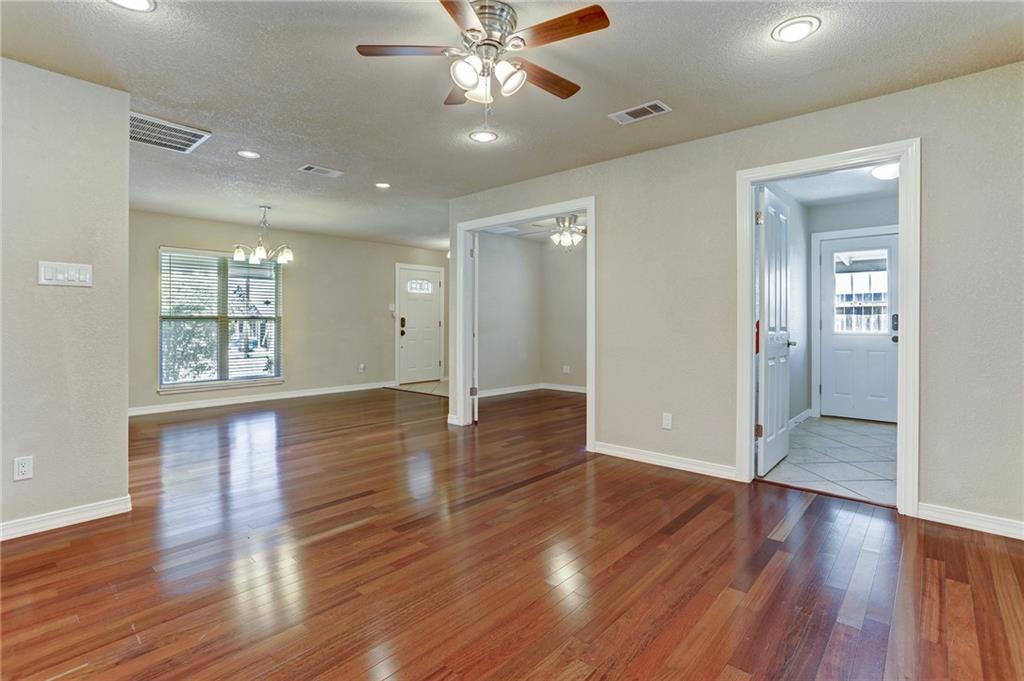 2513 Wilson St Property Photo 4