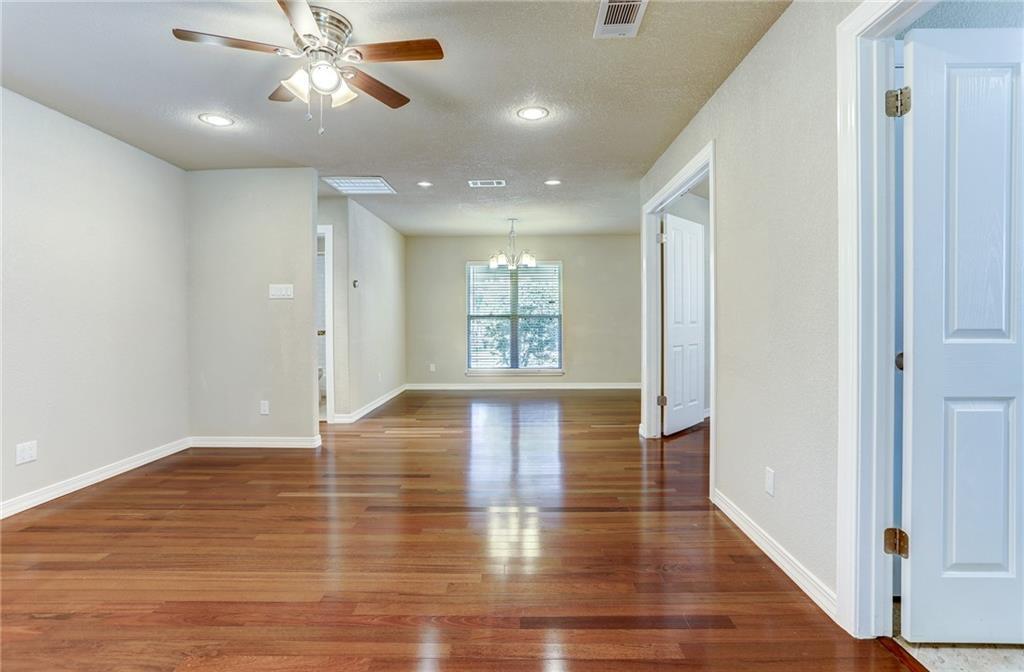 2513 Wilson St Property Photo 5