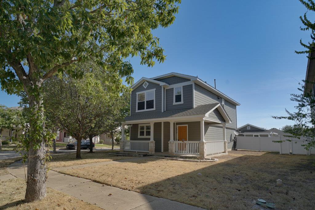 1512 Davis Mountain Loop Property Photo 1