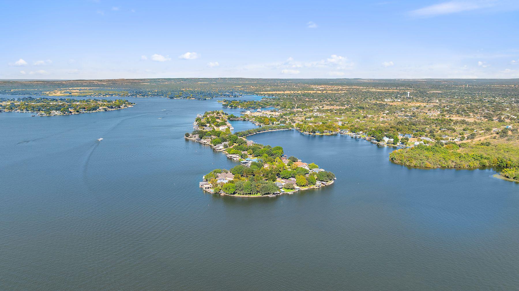 14 Beaver Is Property Photo 1