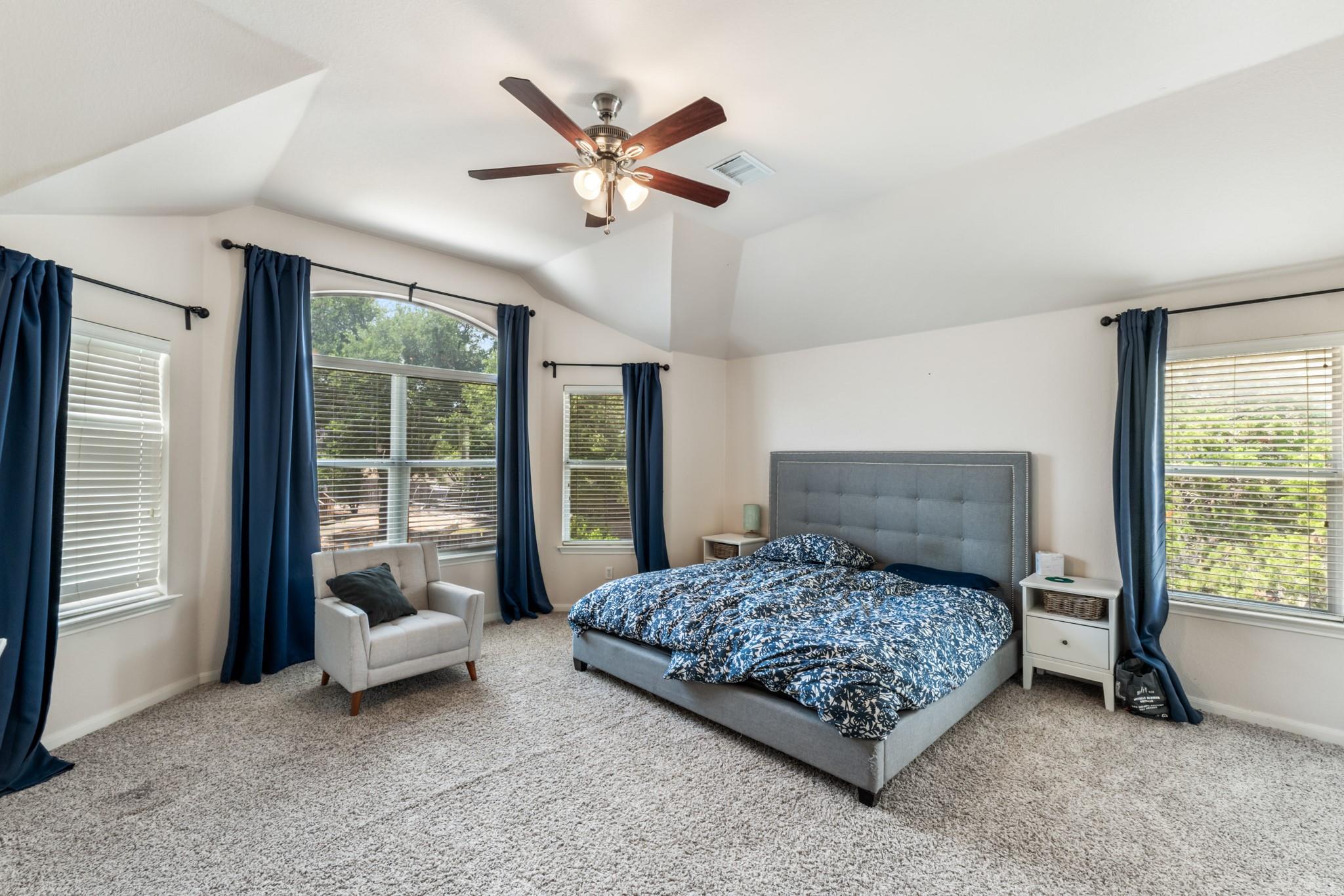 1107 Hollybrook Cv Property Photo 14