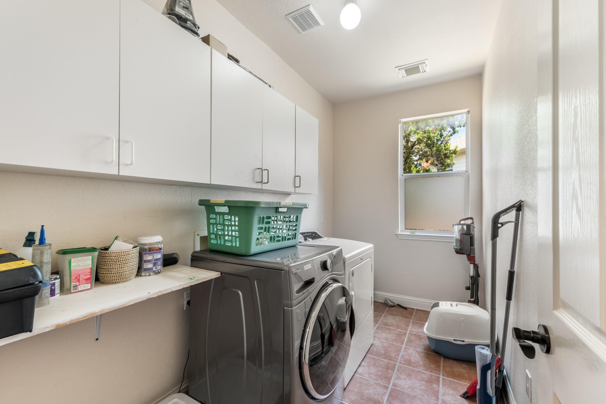 1107 Hollybrook Cv Property Photo 33