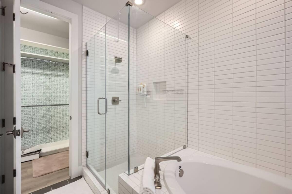 7700 Ella Lee Ln Property Photo 15