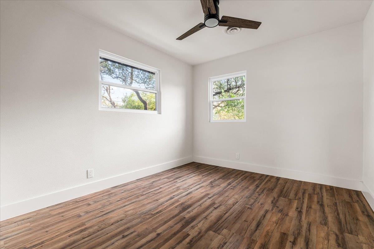 3202 Overcup Oak Dr Property Photo 29