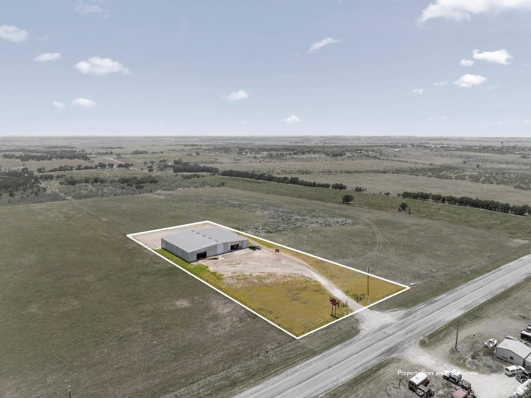 16999 E Us Highway 190 Highway Property Photo 2