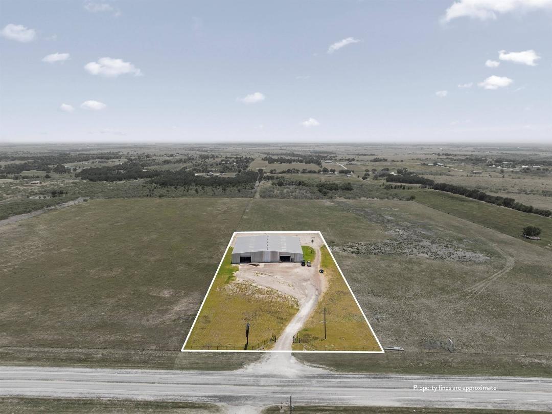 16999 E Us Highway 190 Hwy Property Photo 4