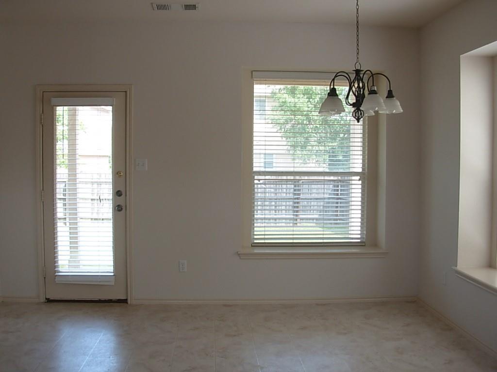 8700 Dulcet Dr Property Photo 4