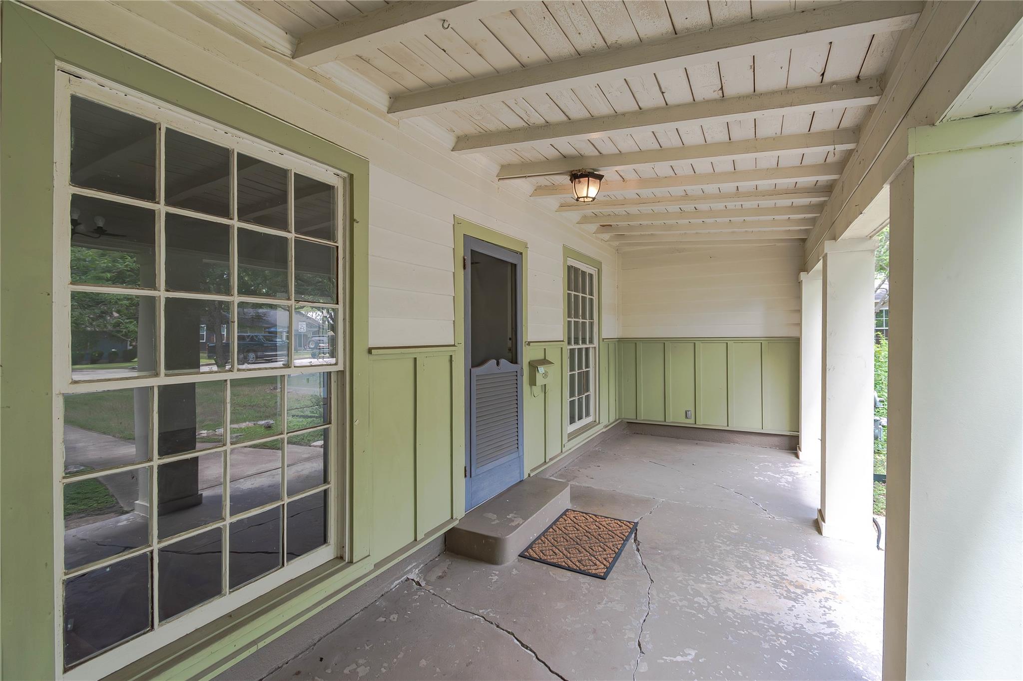 1202 Norwood Rd Property Photo 8