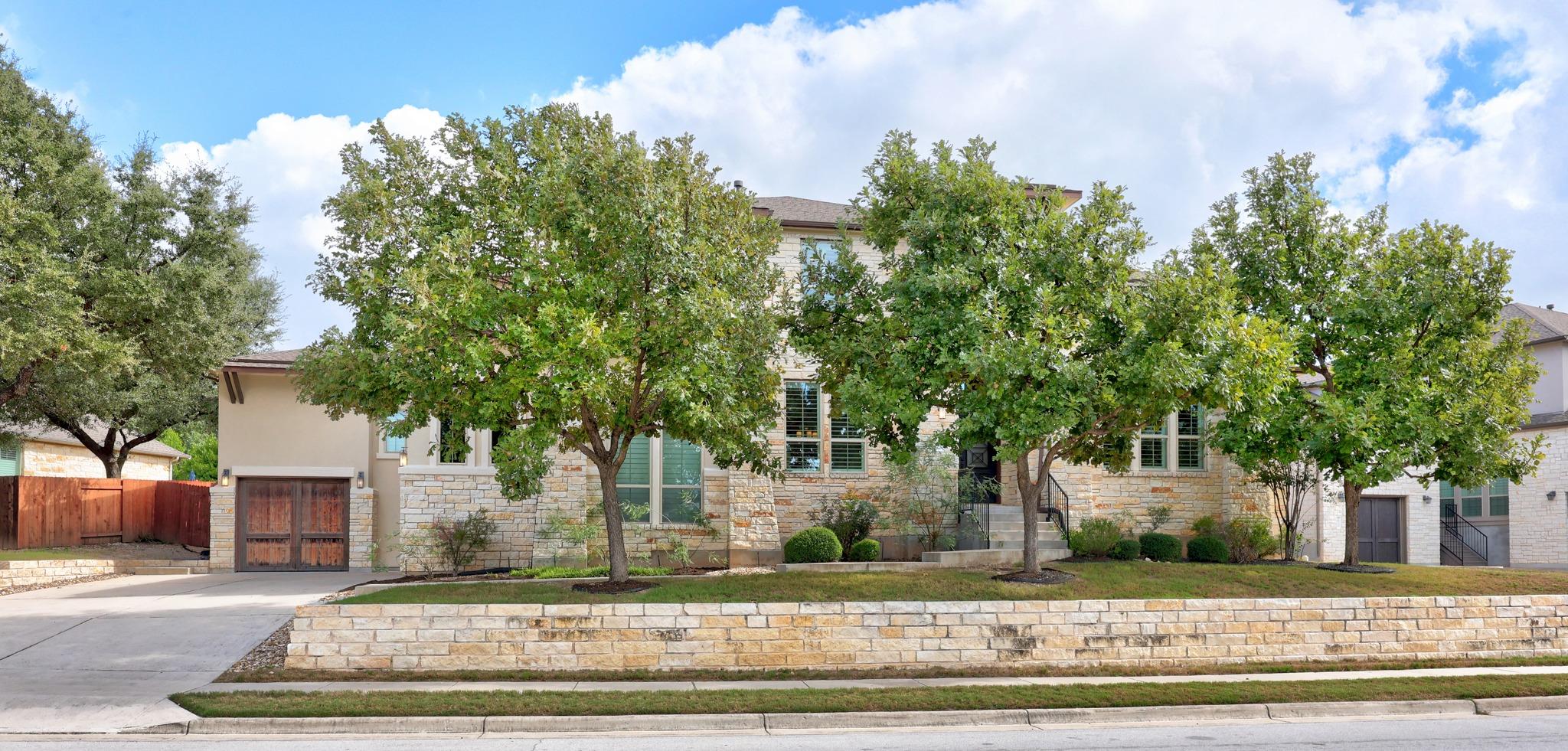 2817 Grand Oaks Loop Property Photo 1