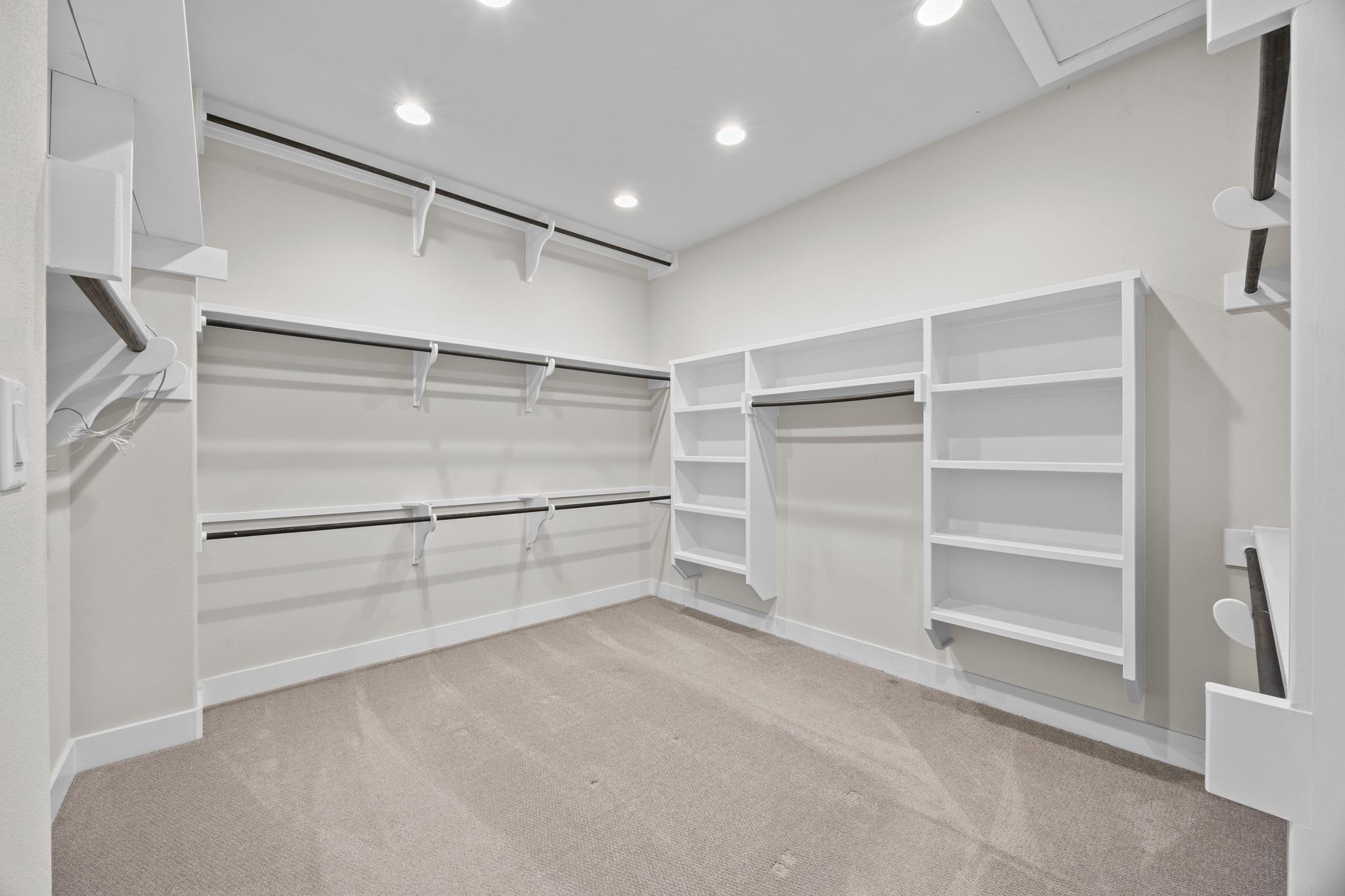 2817 Grand Oaks Loop Property Photo 24