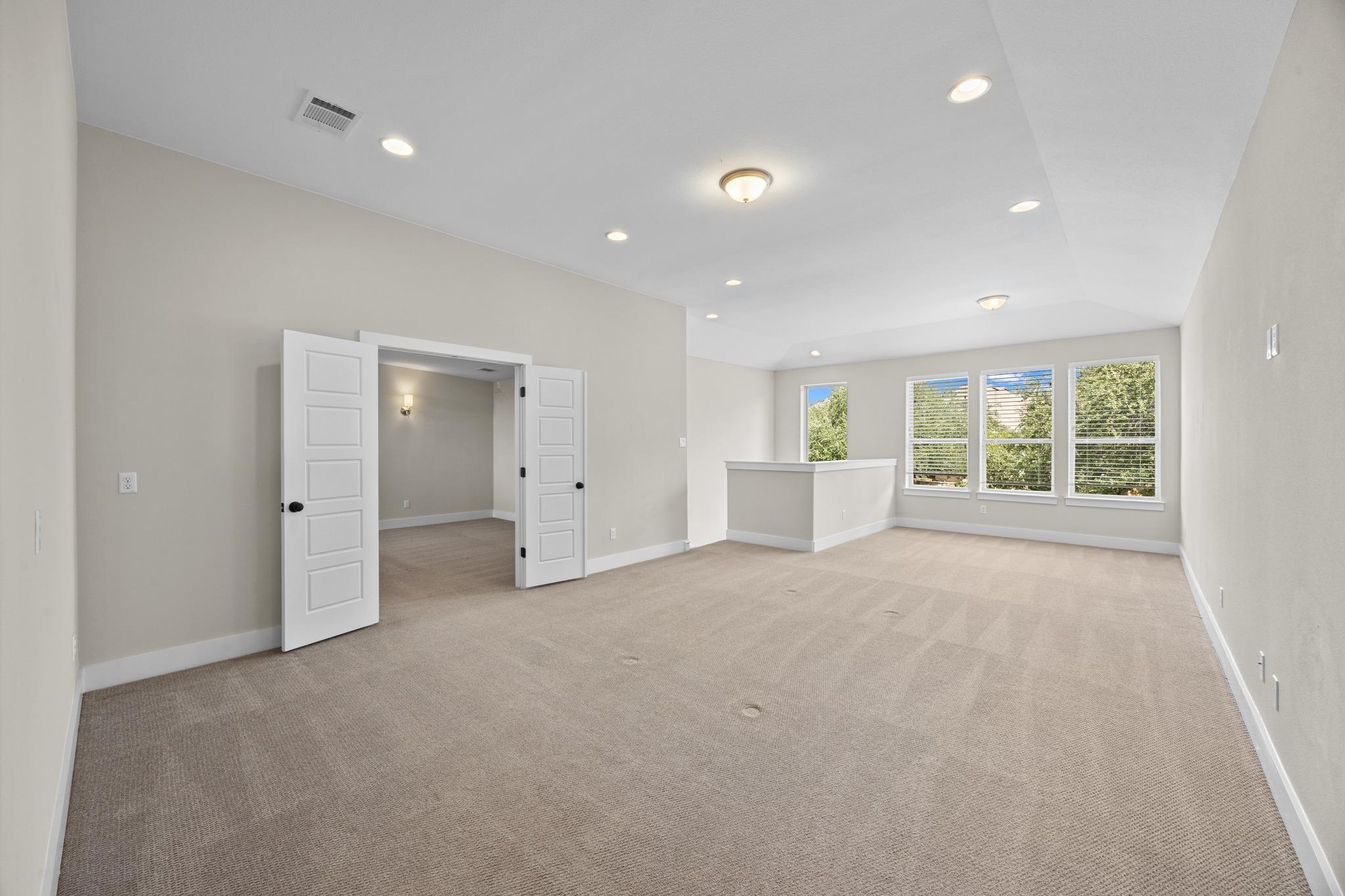 2817 Grand Oaks Loop Property Photo 29