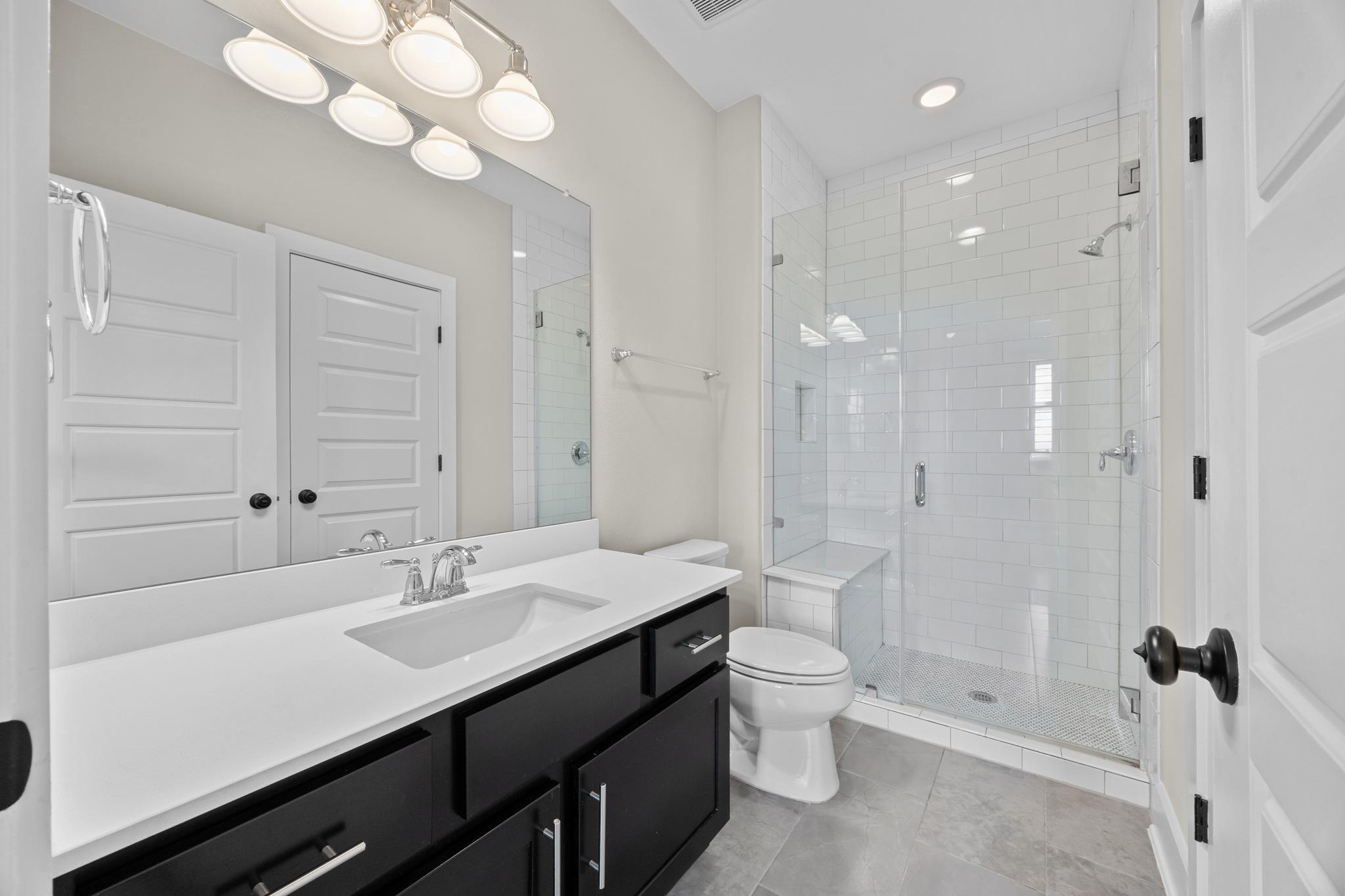2817 Grand Oaks Loop Property Photo 32