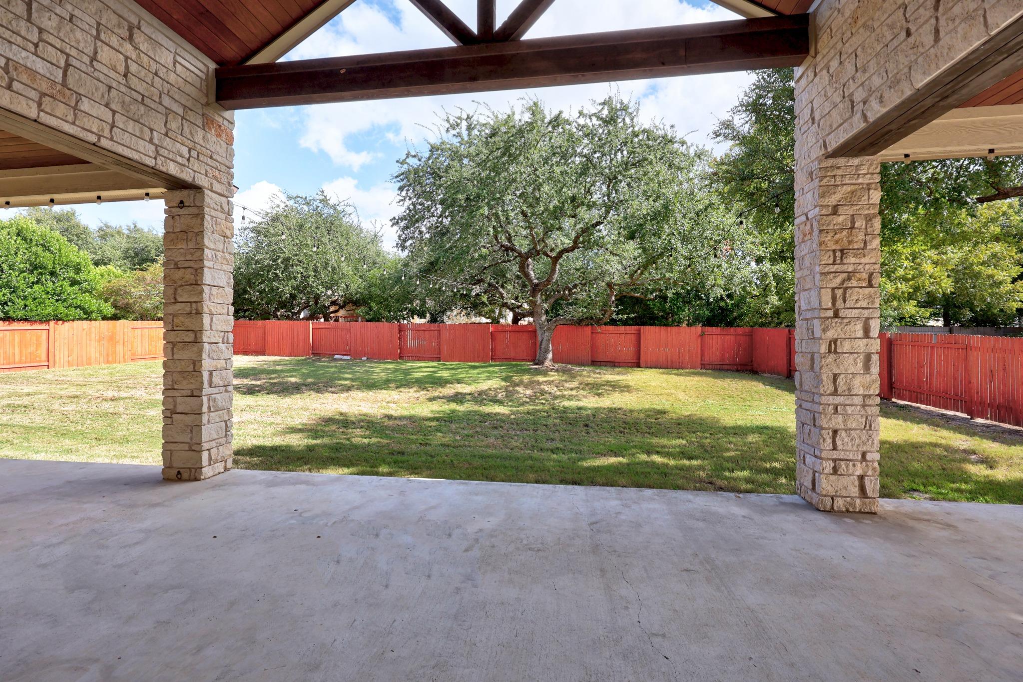 2817 Grand Oaks Loop Property Photo 35