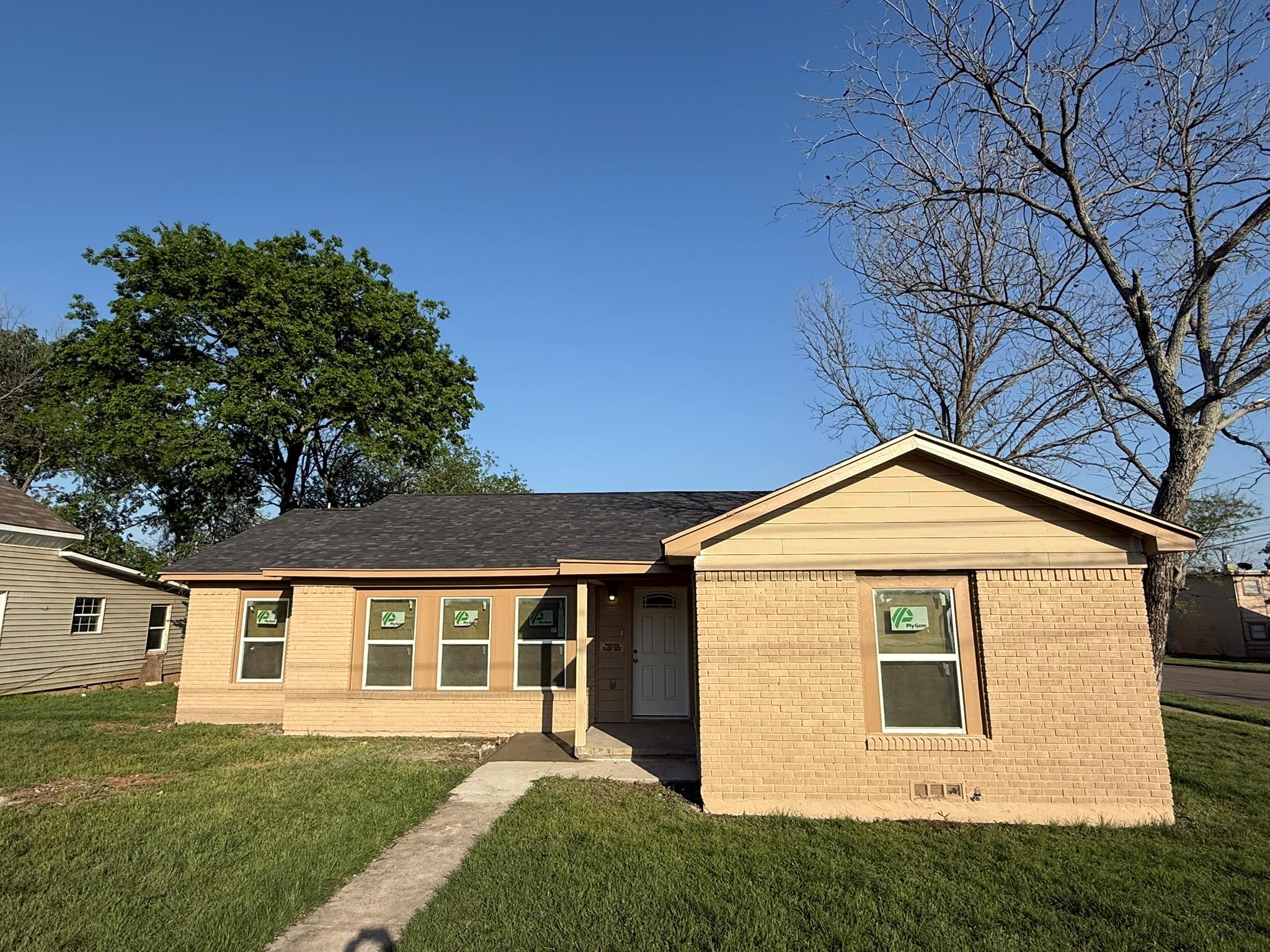 East Ward Real Estate Listings Main Image