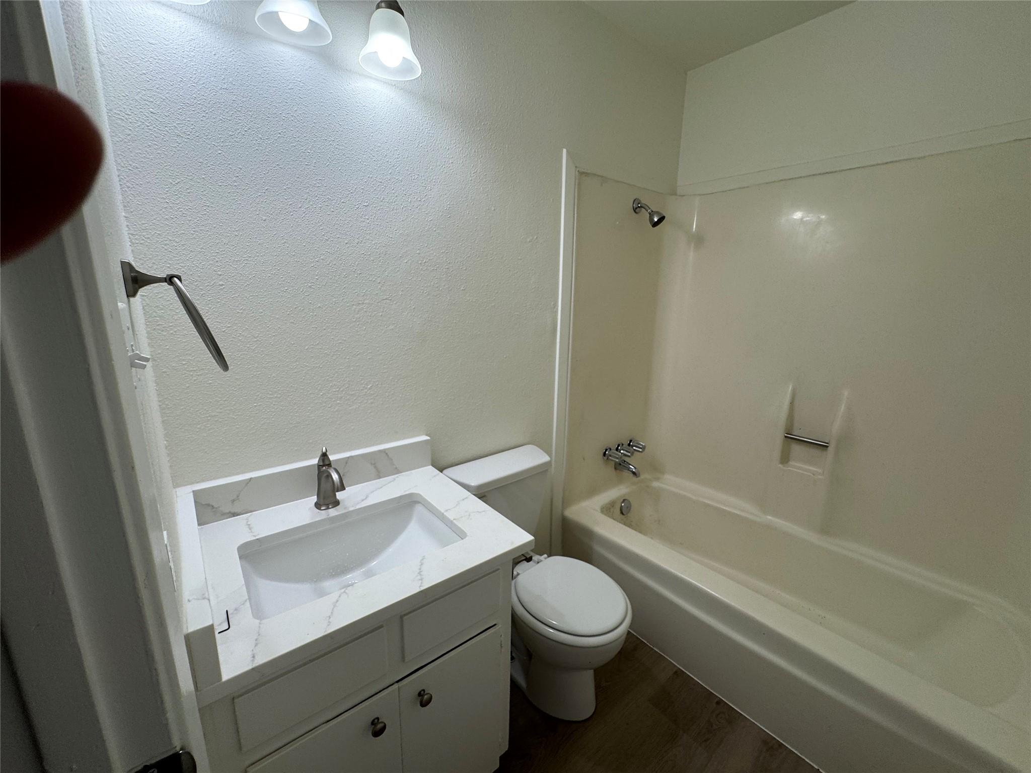 6507 Middleham Pl Property Photo 8