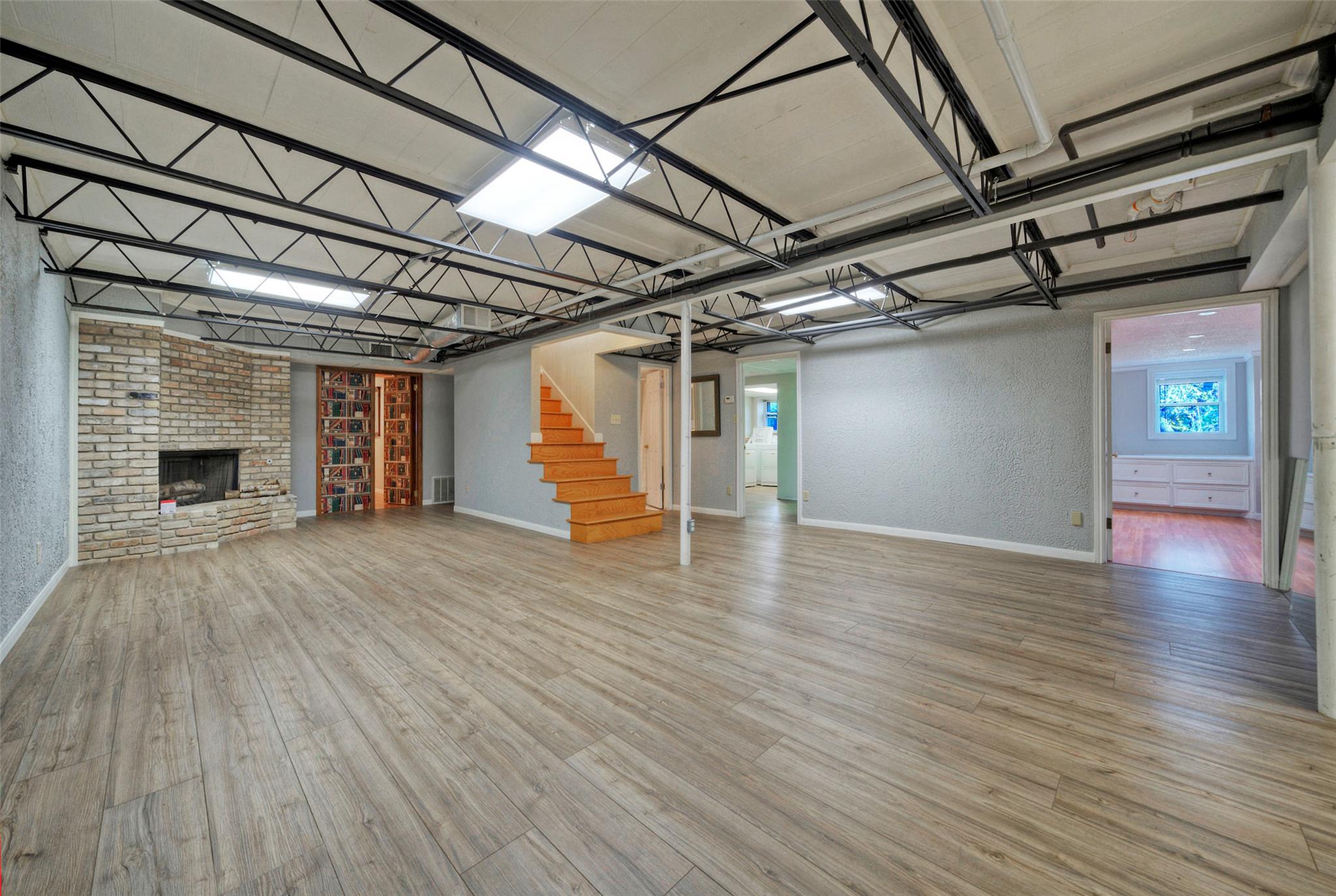 7 Inwood Cir Property Photo 13