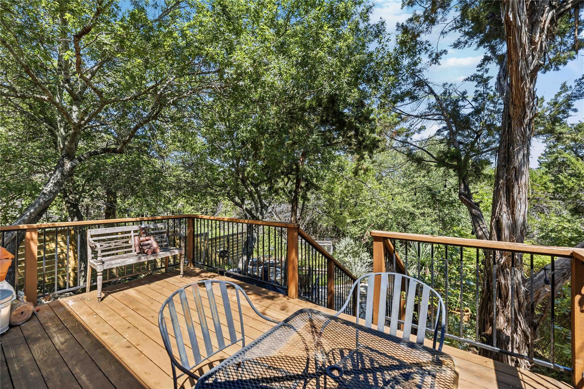 11004 Cut Plains Loop Property Photo 7