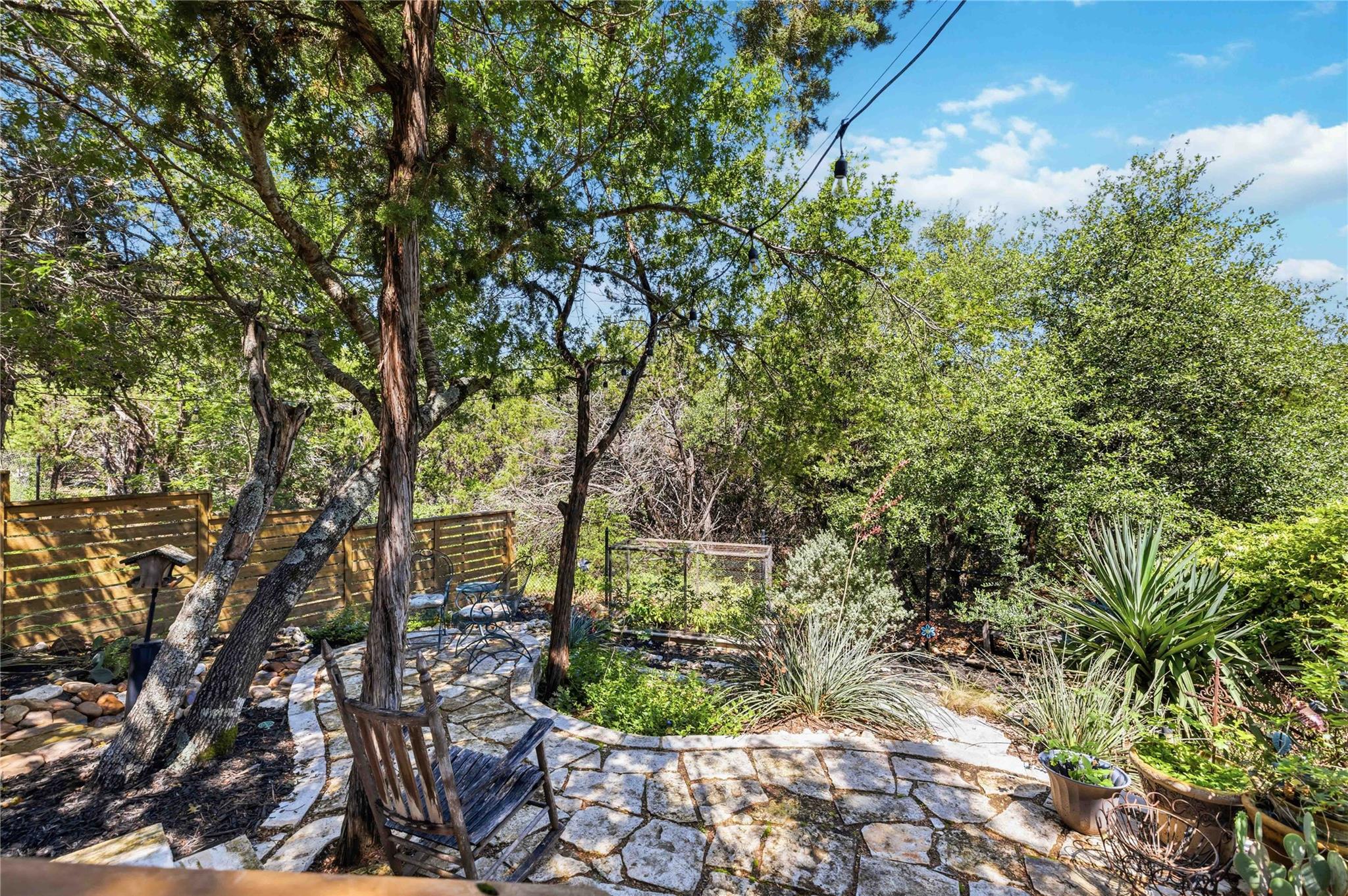 11004 Cut Plains Loop Property Photo 8