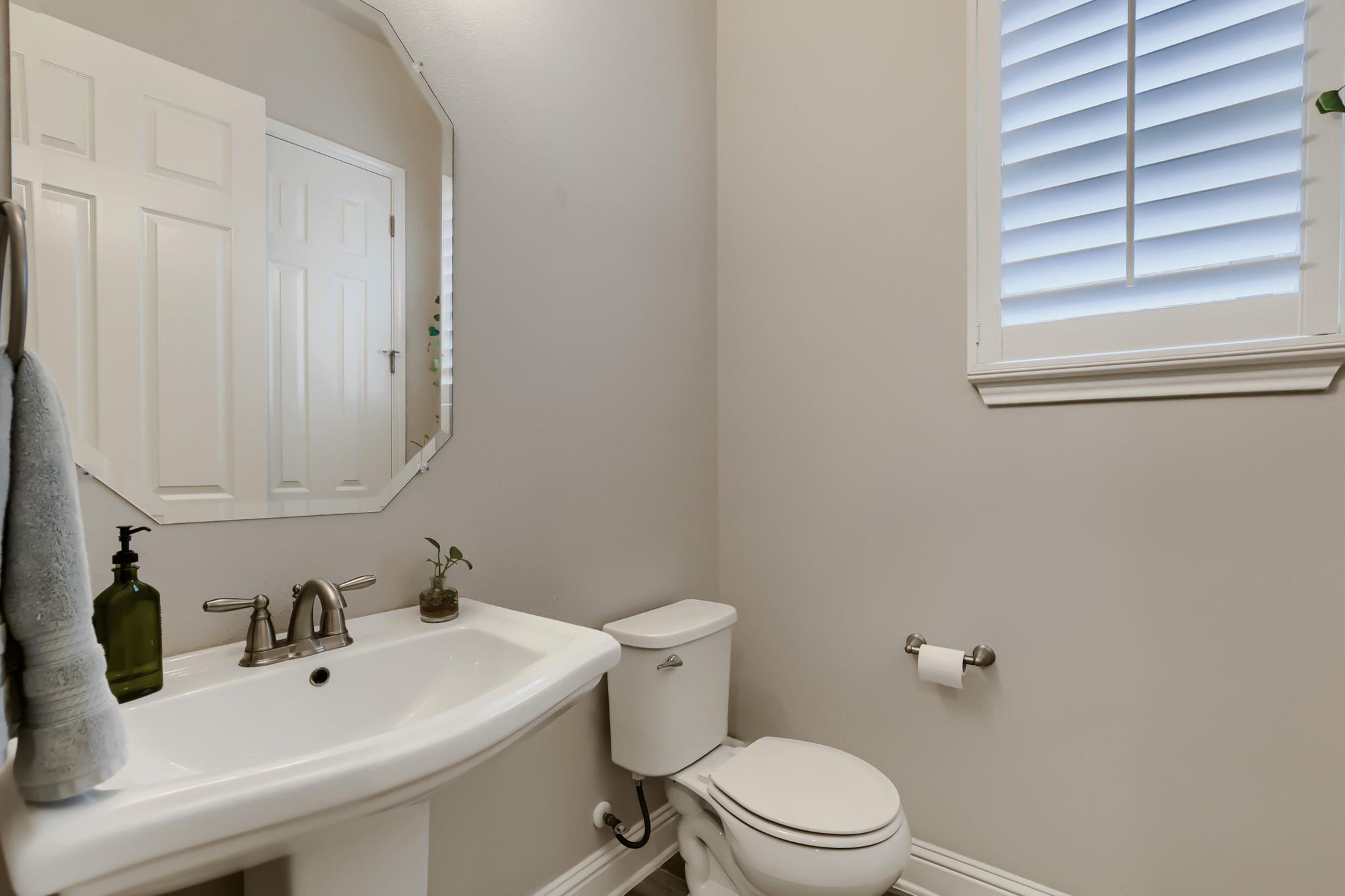 11004 Cut Plains Loop Property Photo 15