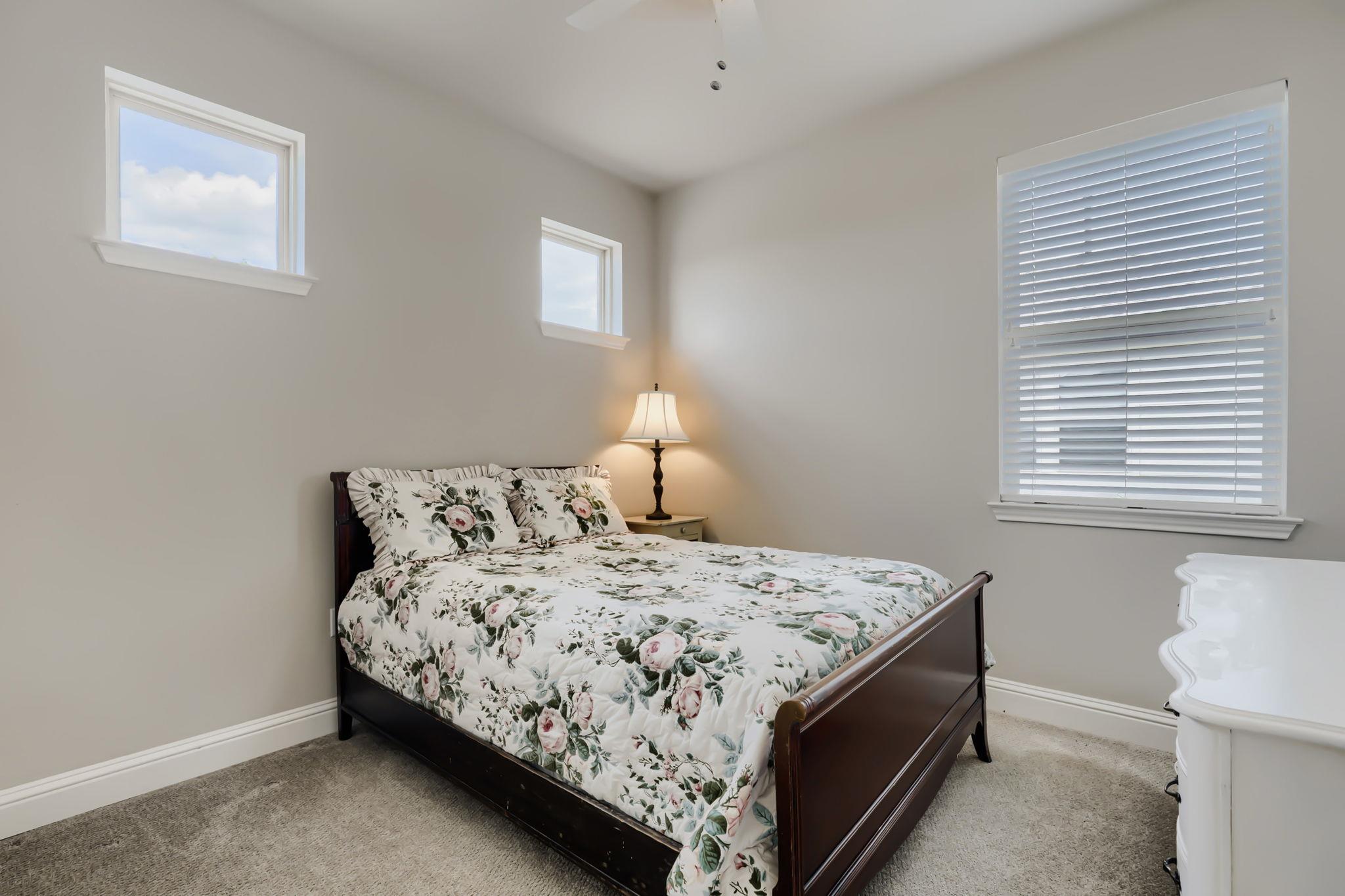 11004 Cut Plains Loop Property Photo 23