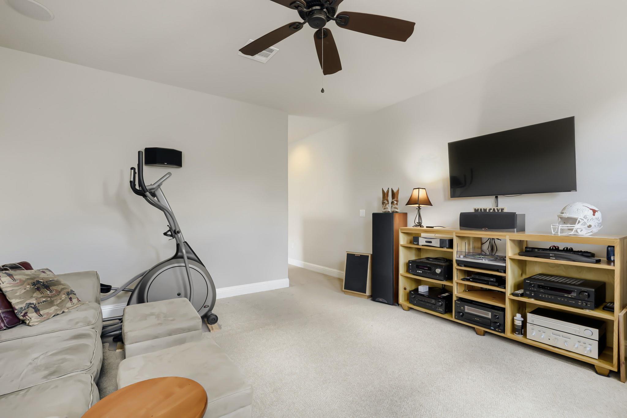 11004 Cut Plains Loop Property Photo 29