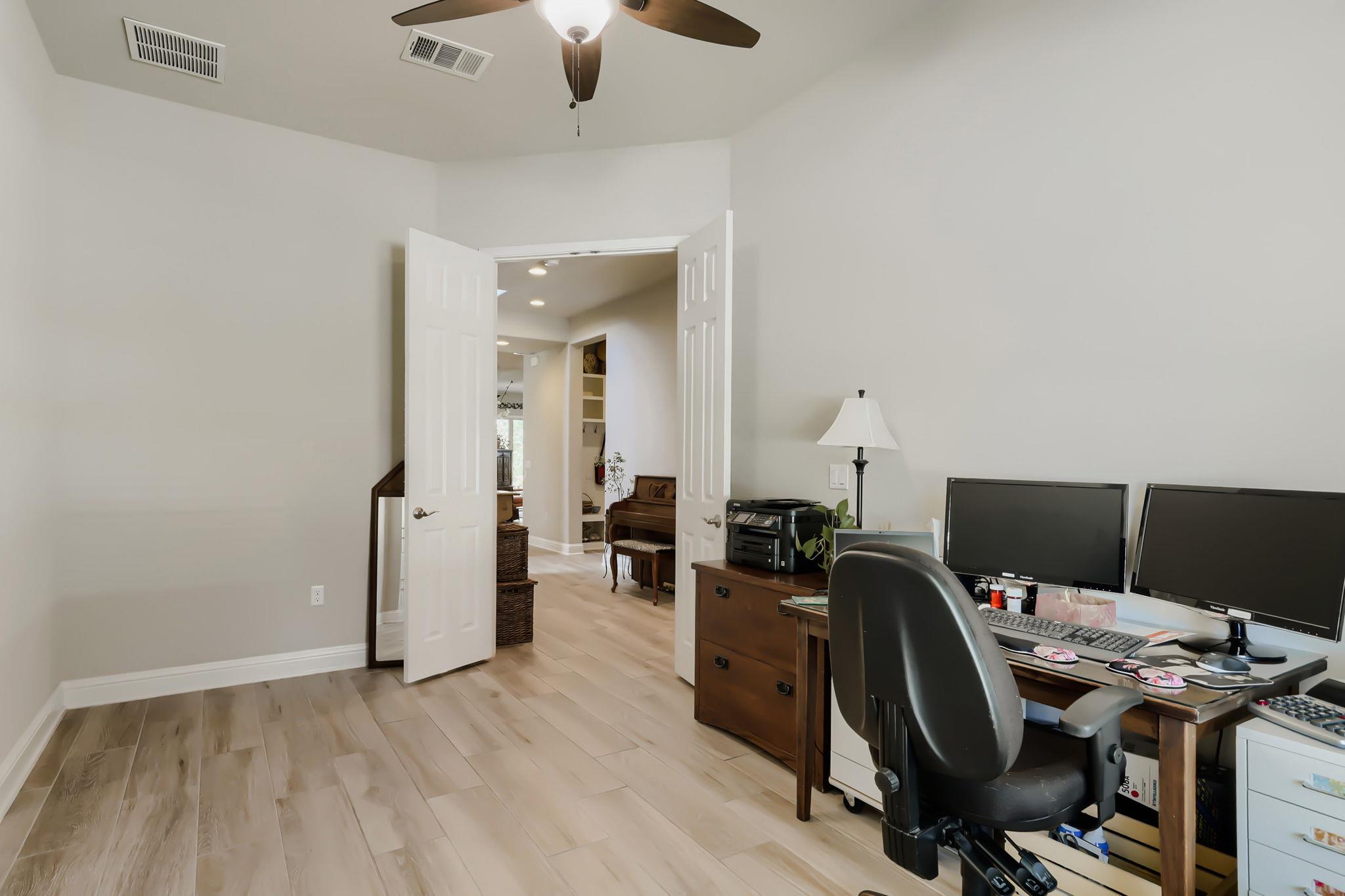 11004 Cut Plains Loop Property Photo 30